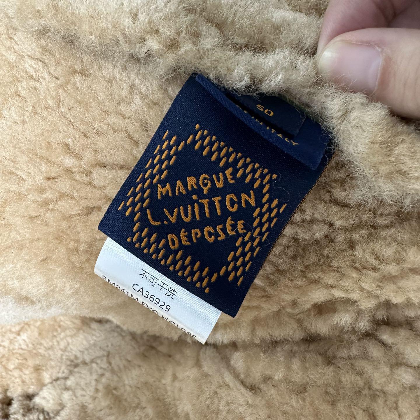 Louis Vuitton Shearling Bombardier - EUR FASHION