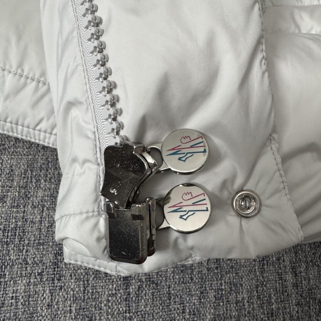 Moncler Maya 70 Hooded Short Down Jacket - EUR FASHION