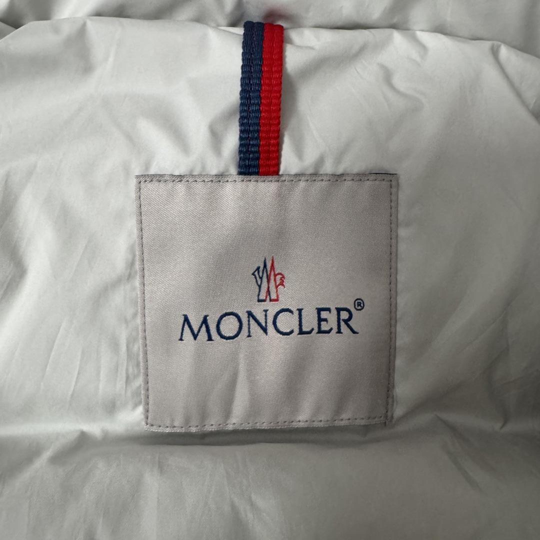 Moncler Maya 70 Hooded Short Down Jacket - EUR FASHION