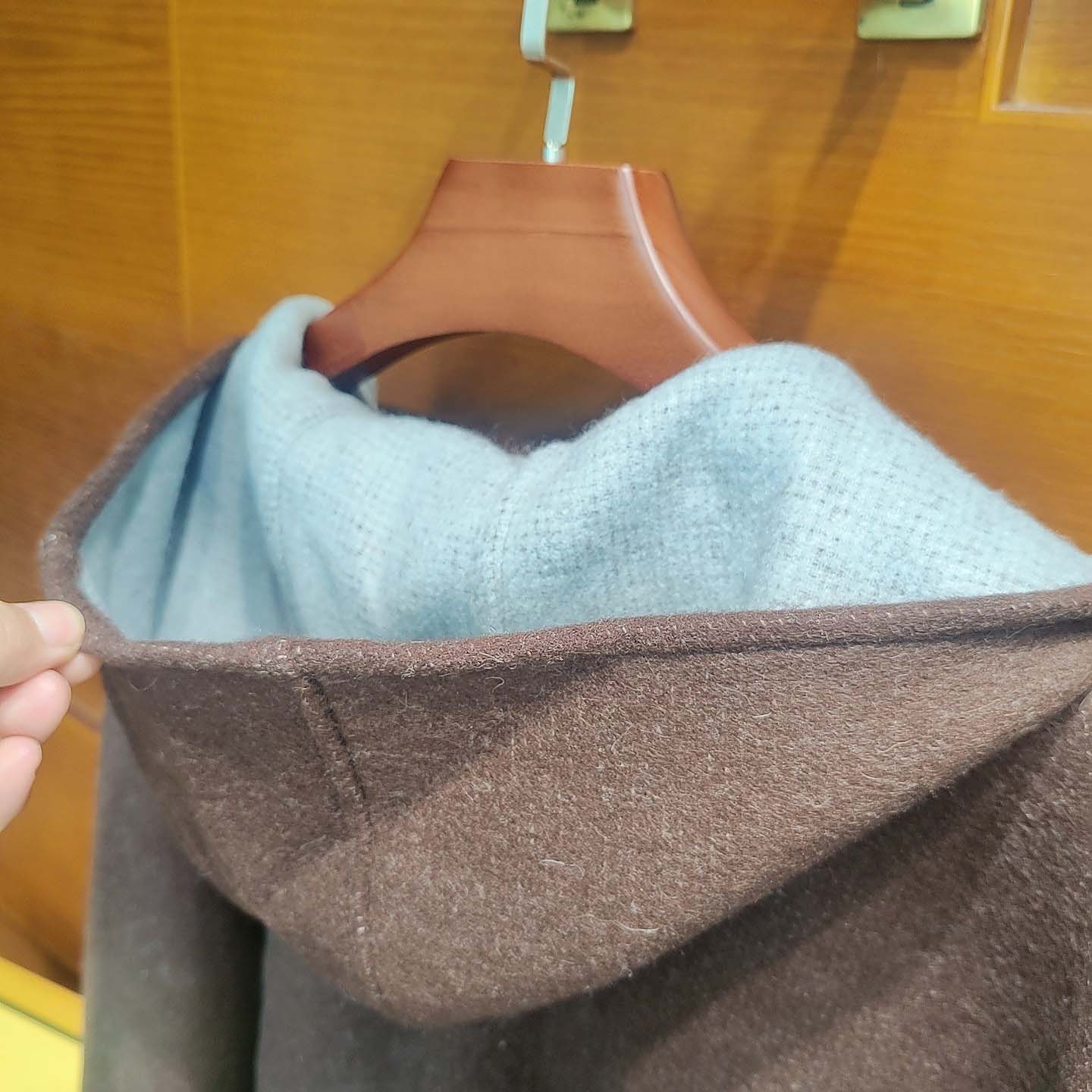 Fendi Poncho - EUR FASHION