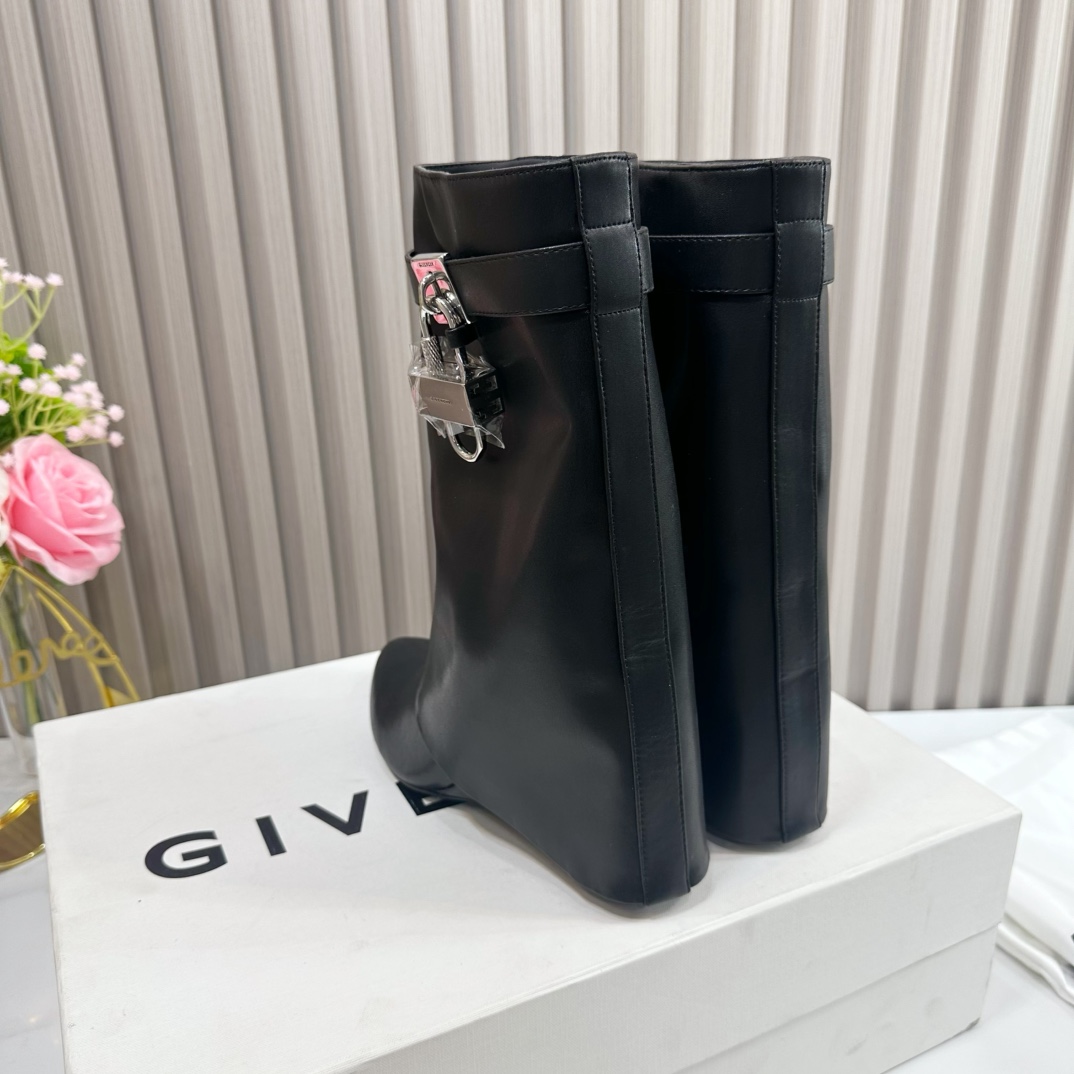 Givenchy Shark Lock Leather Knee-high Boots - EUR FASHION