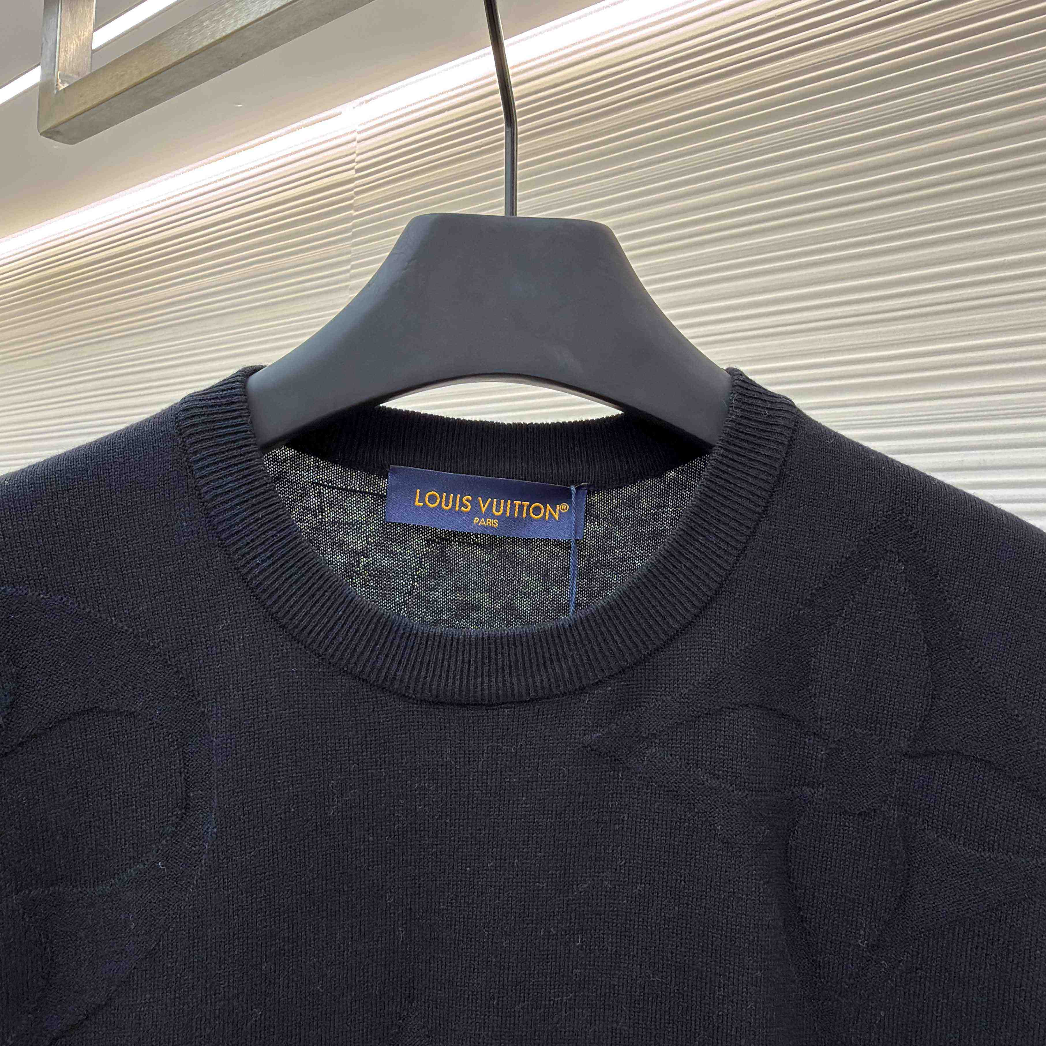 Louis Vuitton Monogram Short-Sleeved Cotton Crewneck    - EUR FASHION