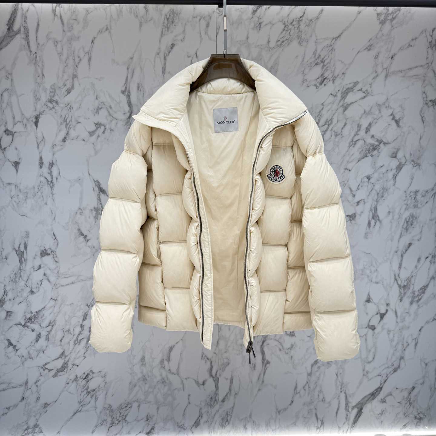 Moncler Short Down Jacket - EUR FASHION