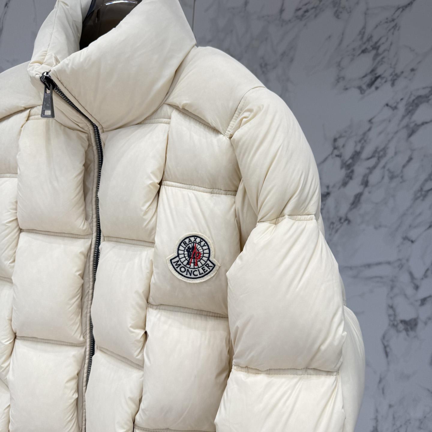 Moncler Short Down Jacket - EUR FASHION