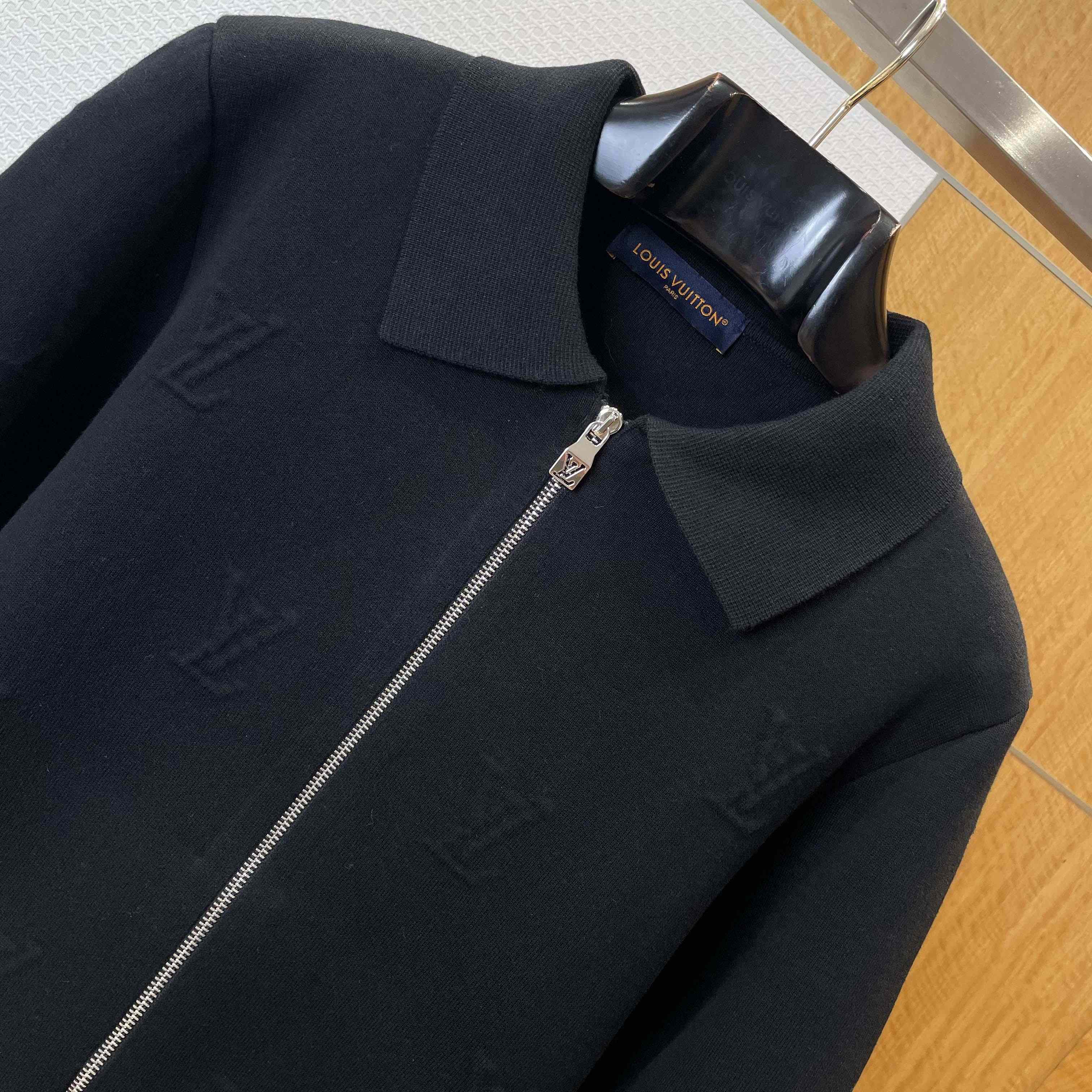 Louis Vuitton LV Blason Embossed Wool Blouson   1AFYEKC - EUR FASHION