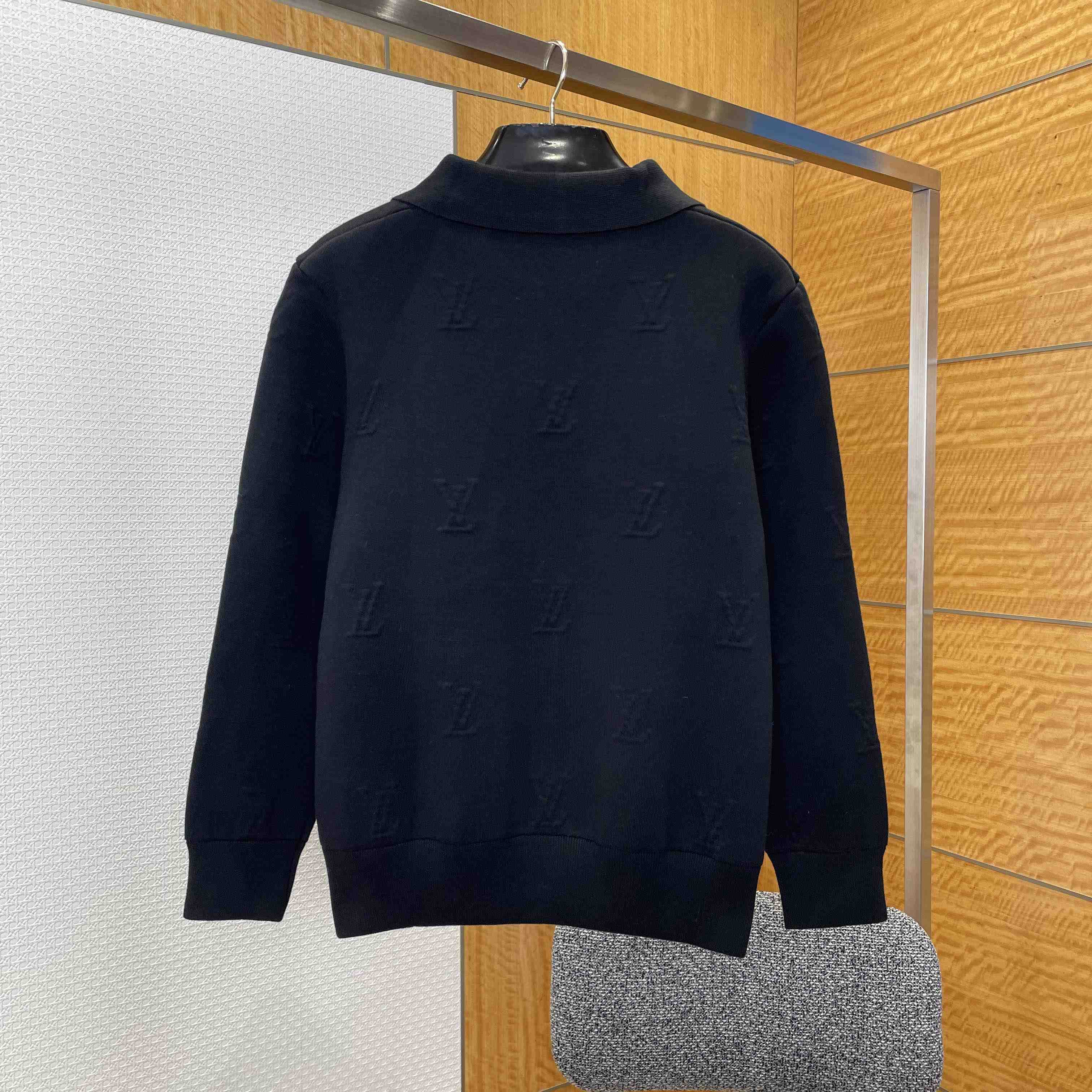 Louis Vuitton LV Blason Embossed Wool Blouson   1AFYEKC - EUR FASHION