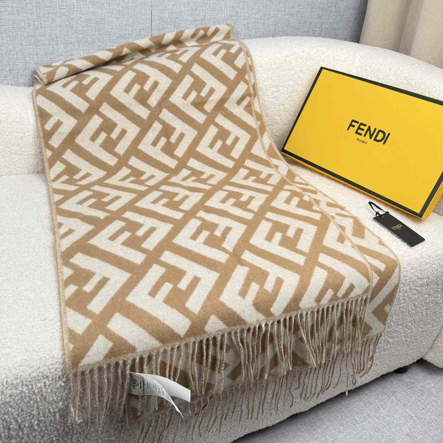 Fendi FF Scarf - EUR FASHION