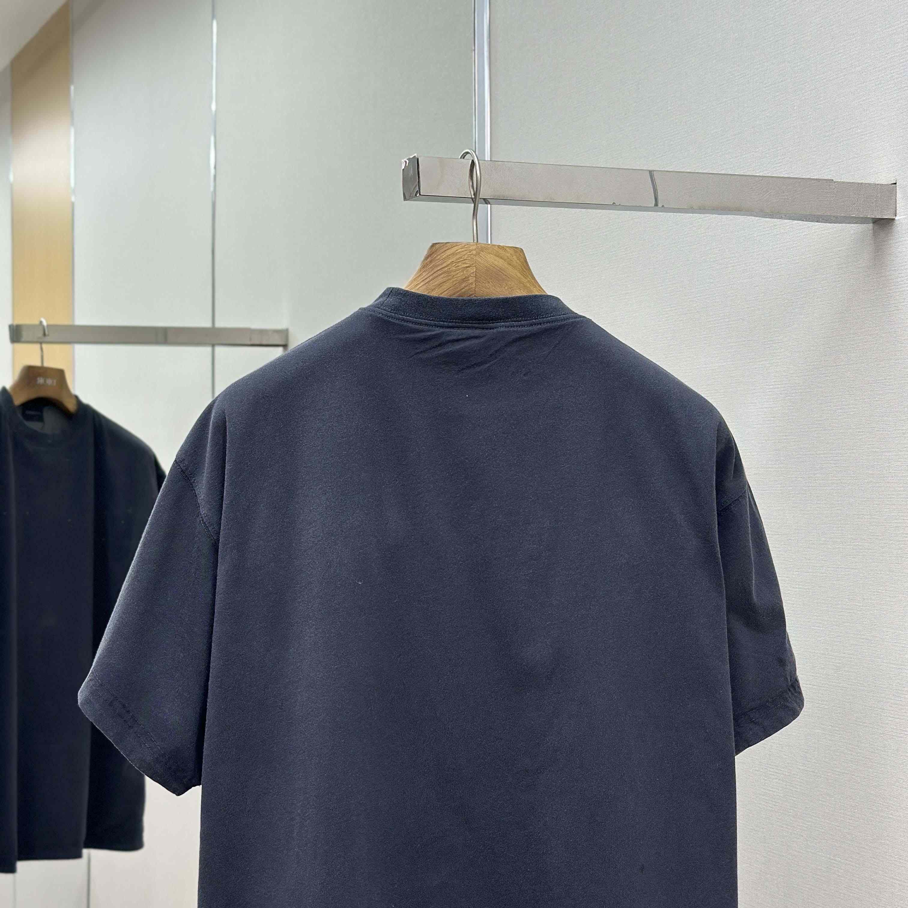Balenciaga Back Reversible Oversized T-Shirt  - EUR FASHION