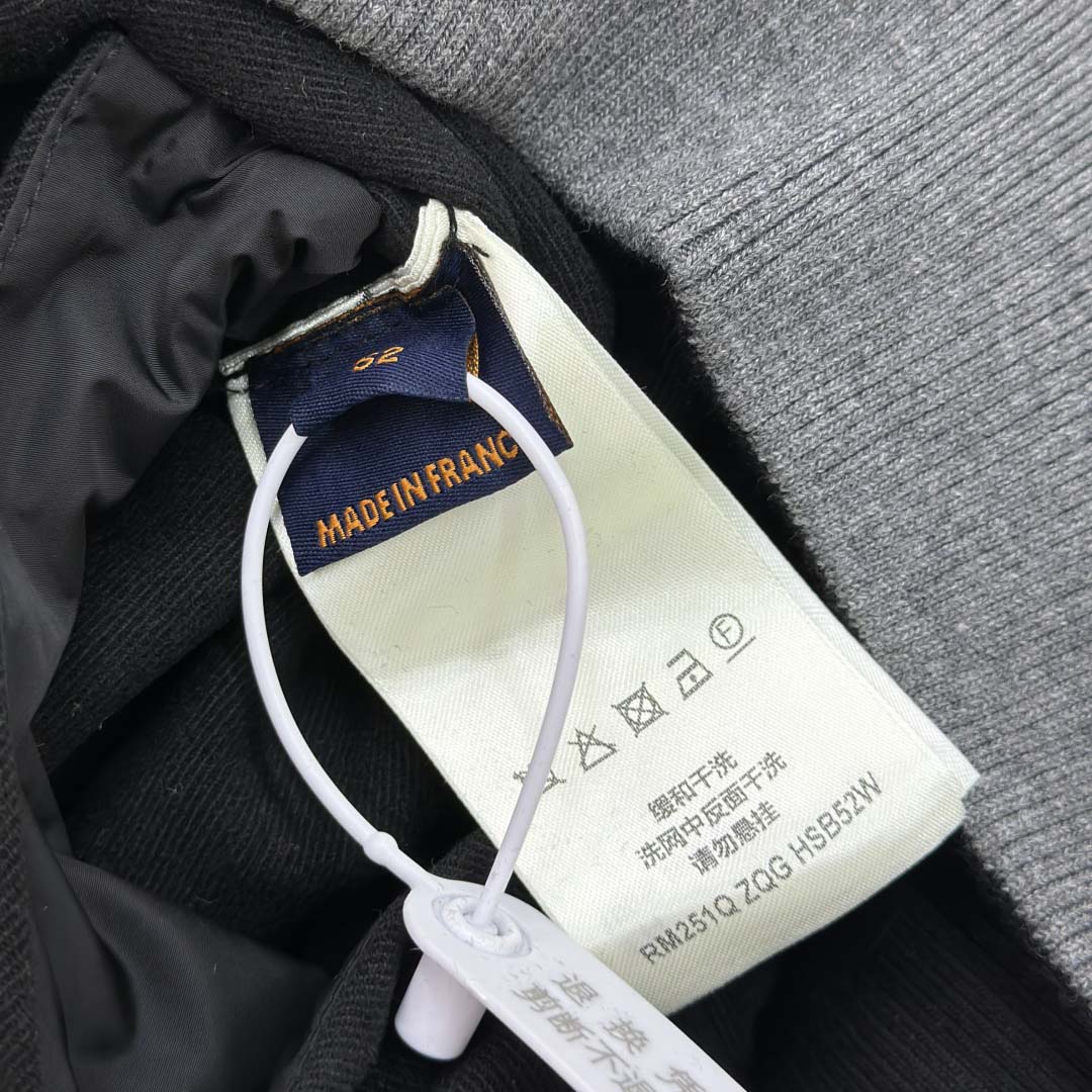 Louis Vuitton Reversible Double Face Hooded Blouson    1AGHXW - EUR FASHION