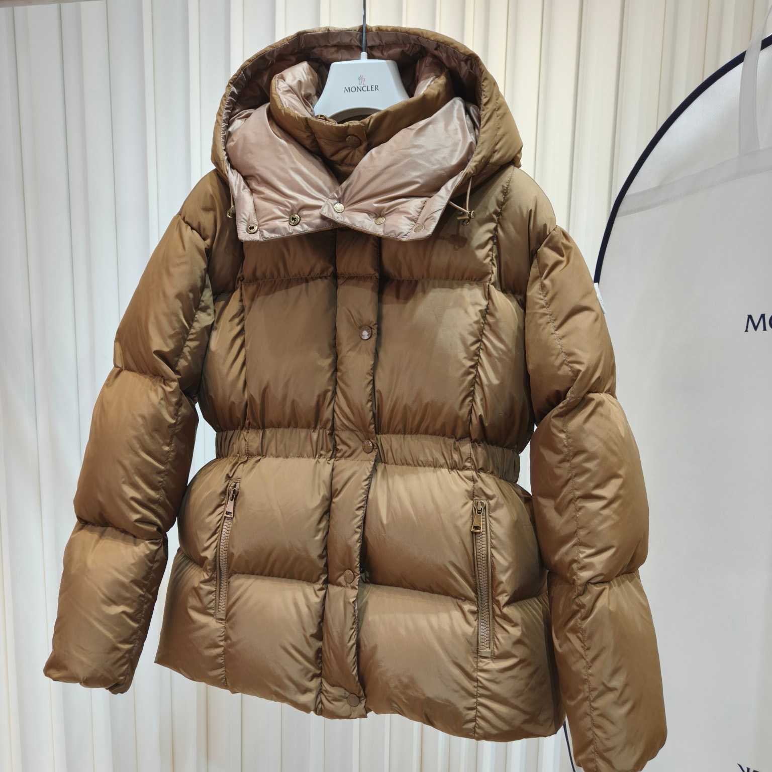 Moncler Agneux Square-Quilted Hooded Short Down Jacket - EUR FASHION