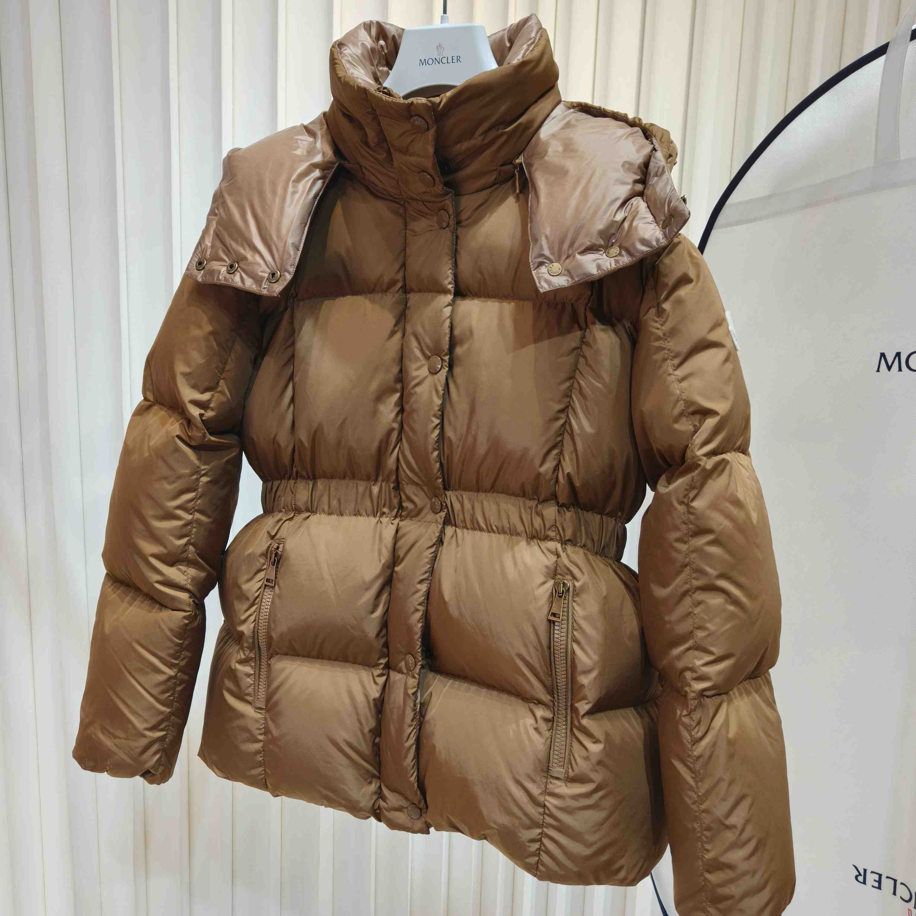 Moncler Agneux Square-Quilted Hooded Short Down Jacket - EUR FASHION