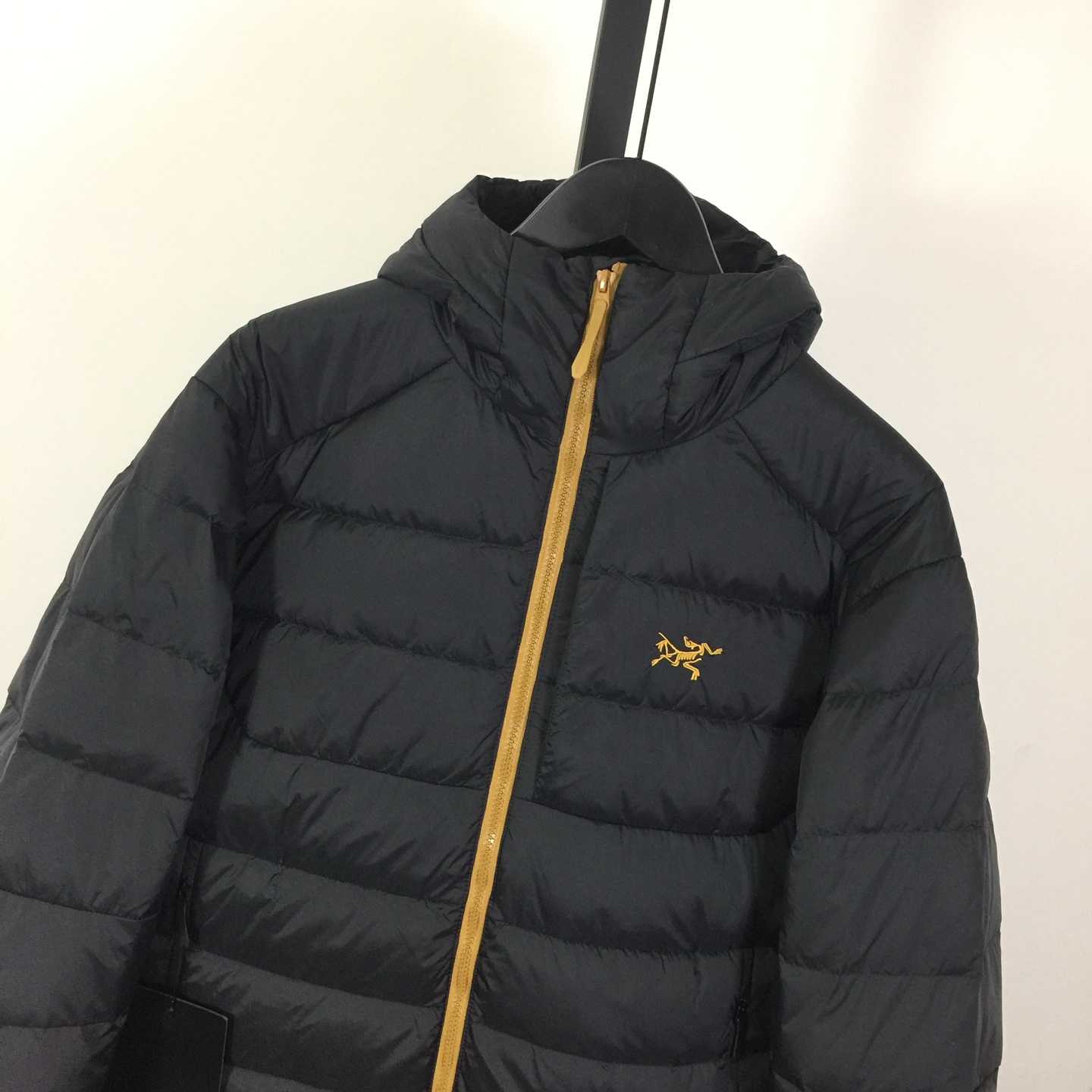 Arc'teryx Thorium Down Hooded Jacket - EUR FASHION