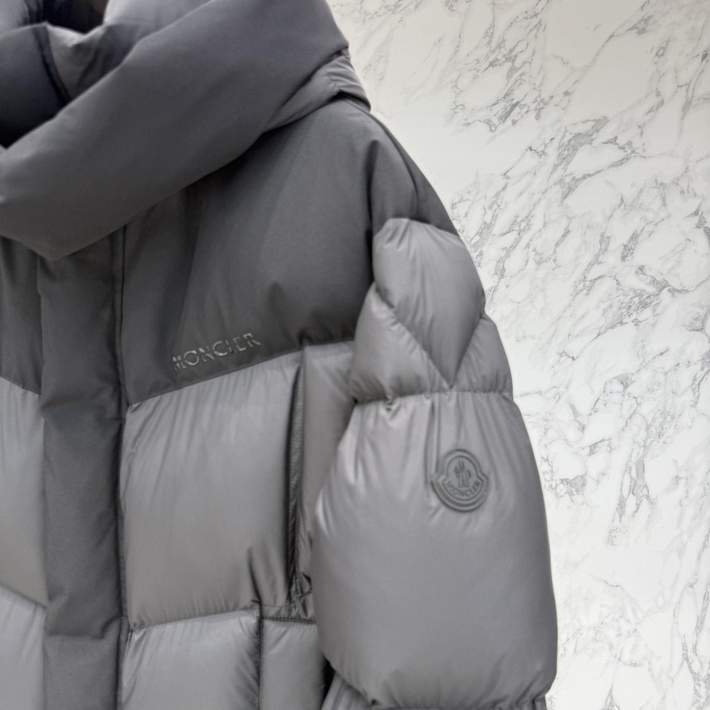 Moncler Short Down Jacket - EUR FASHION
