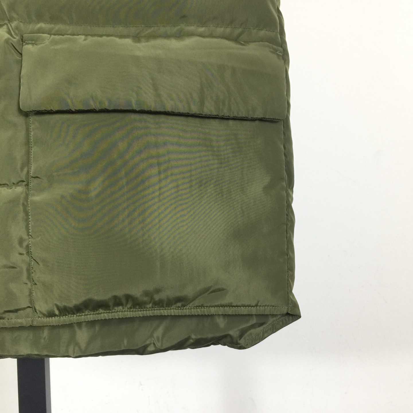 Prada Re-Nylon Puffer Vest - EUR FASHION