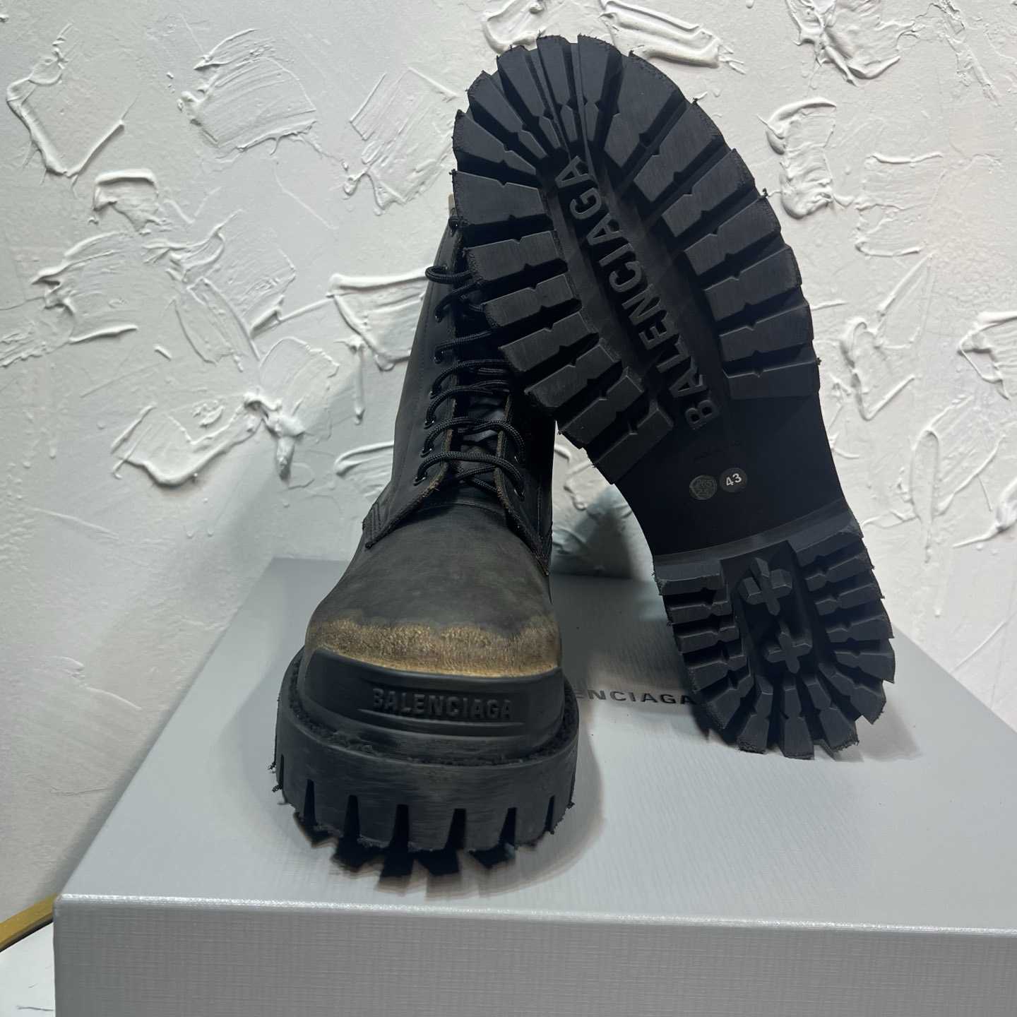 Balenciaga Strike Boot 'Worn-Out - Black Brown' - EUR FASHION