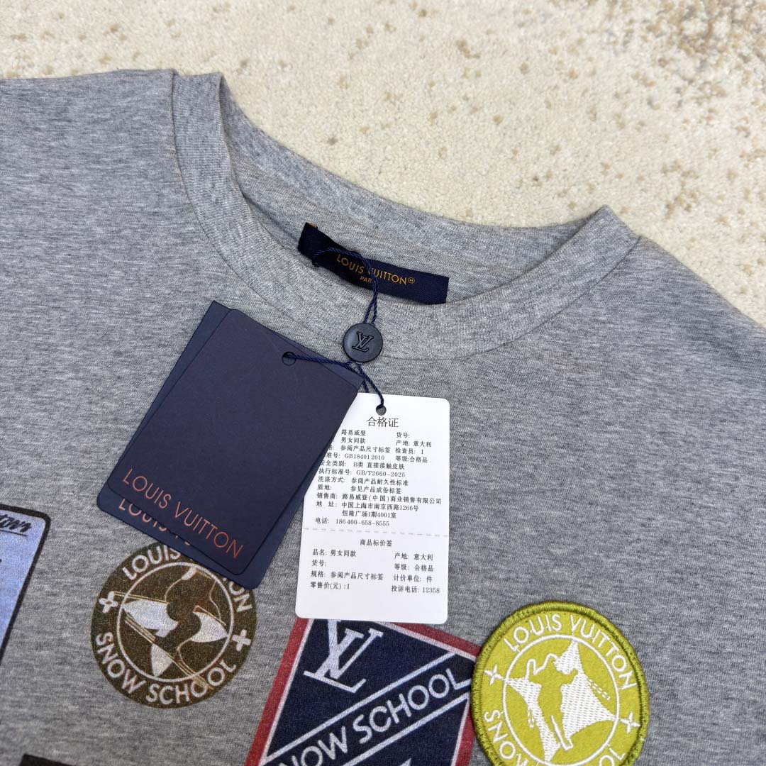Louis Vuitton Signature Patches T-Shirt   1AJCES - EUR FASHION
