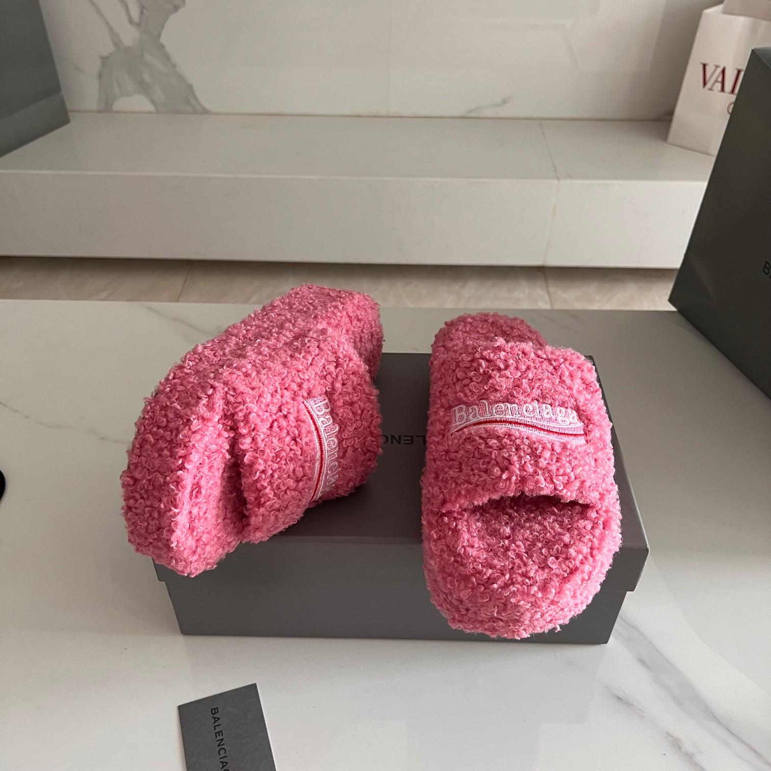 Balenciaga Furry Slide Sandals - EUR FASHION