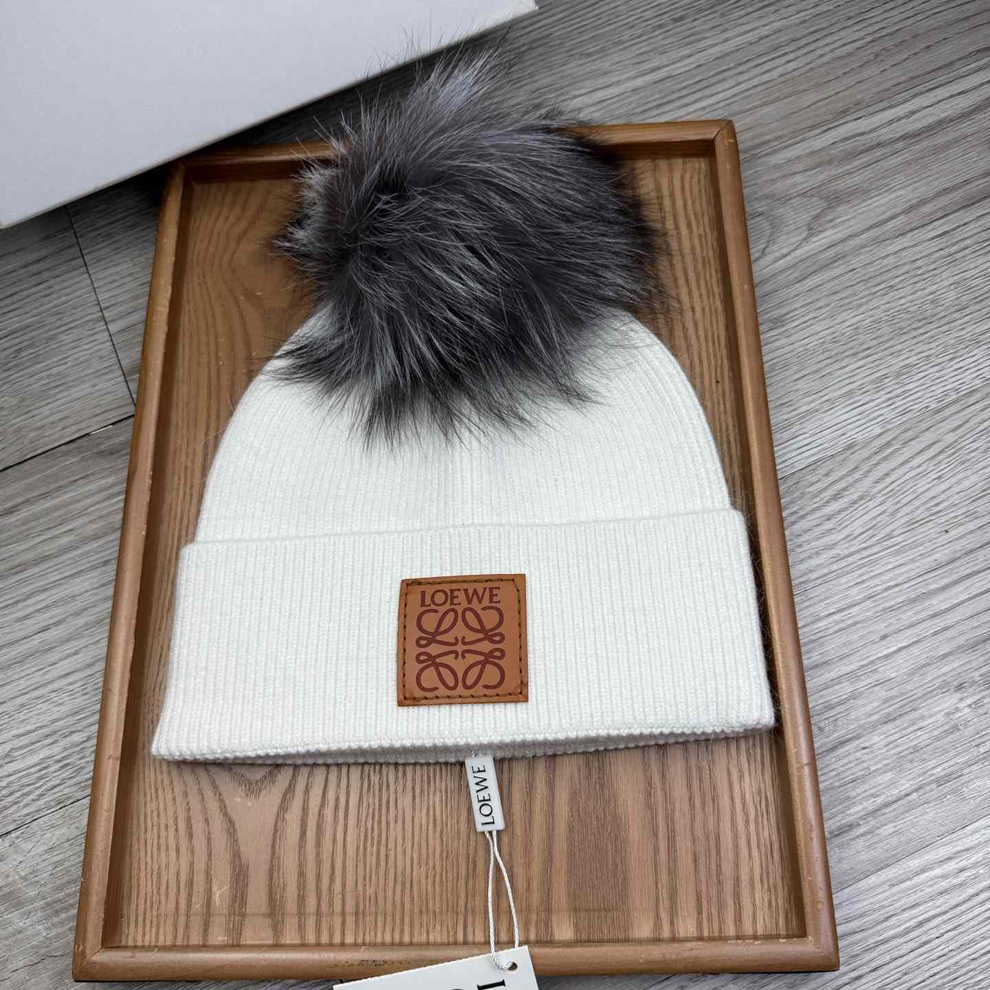 Loewe Beanie  - EUR FASHION