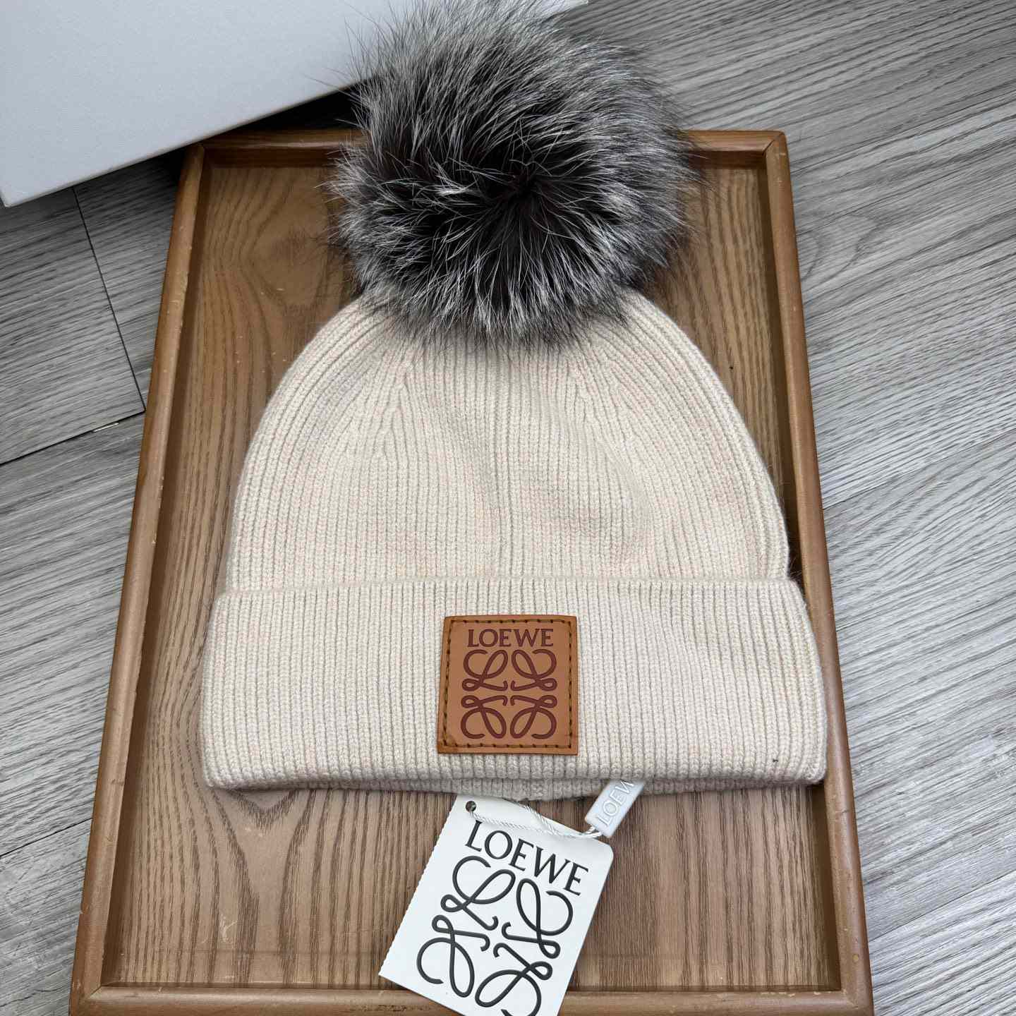 Loewe Beanie  - EUR FASHION