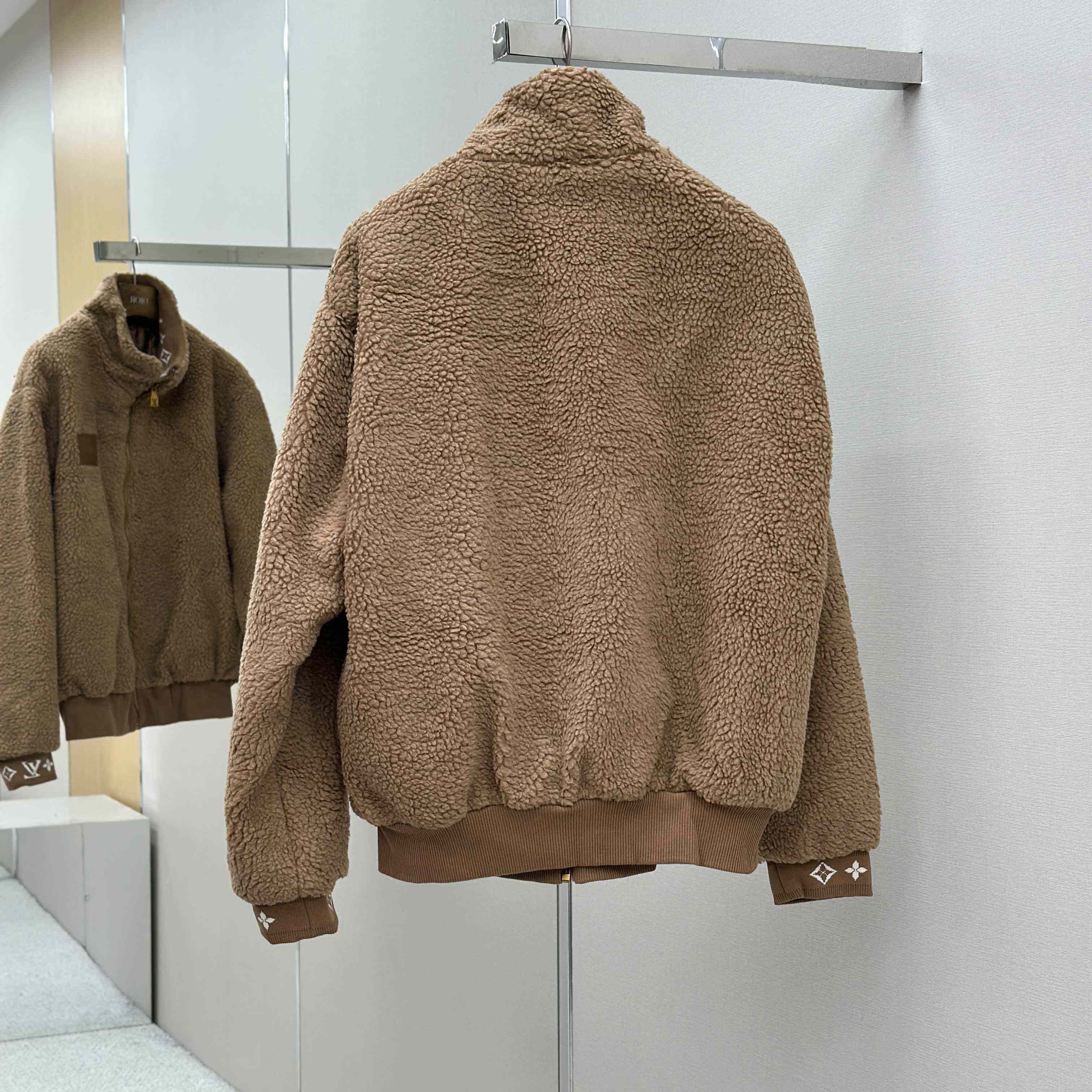 Louis Vuitton Leather Patch Fleece Blouson   1AFXTM - EUR FASHION