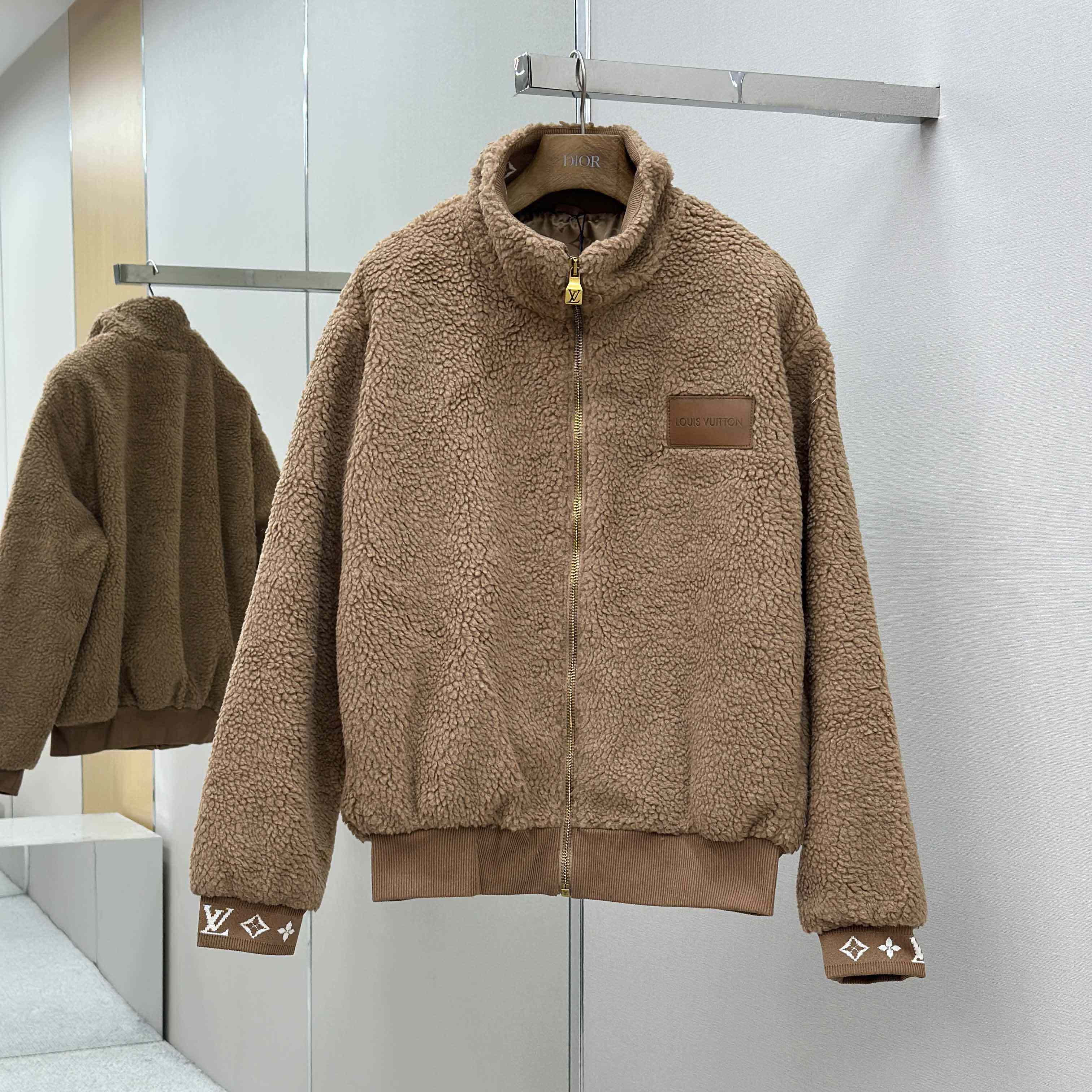 Louis Vuitton Leather Patch Fleece Blouson   1AFXTM - EUR FASHION