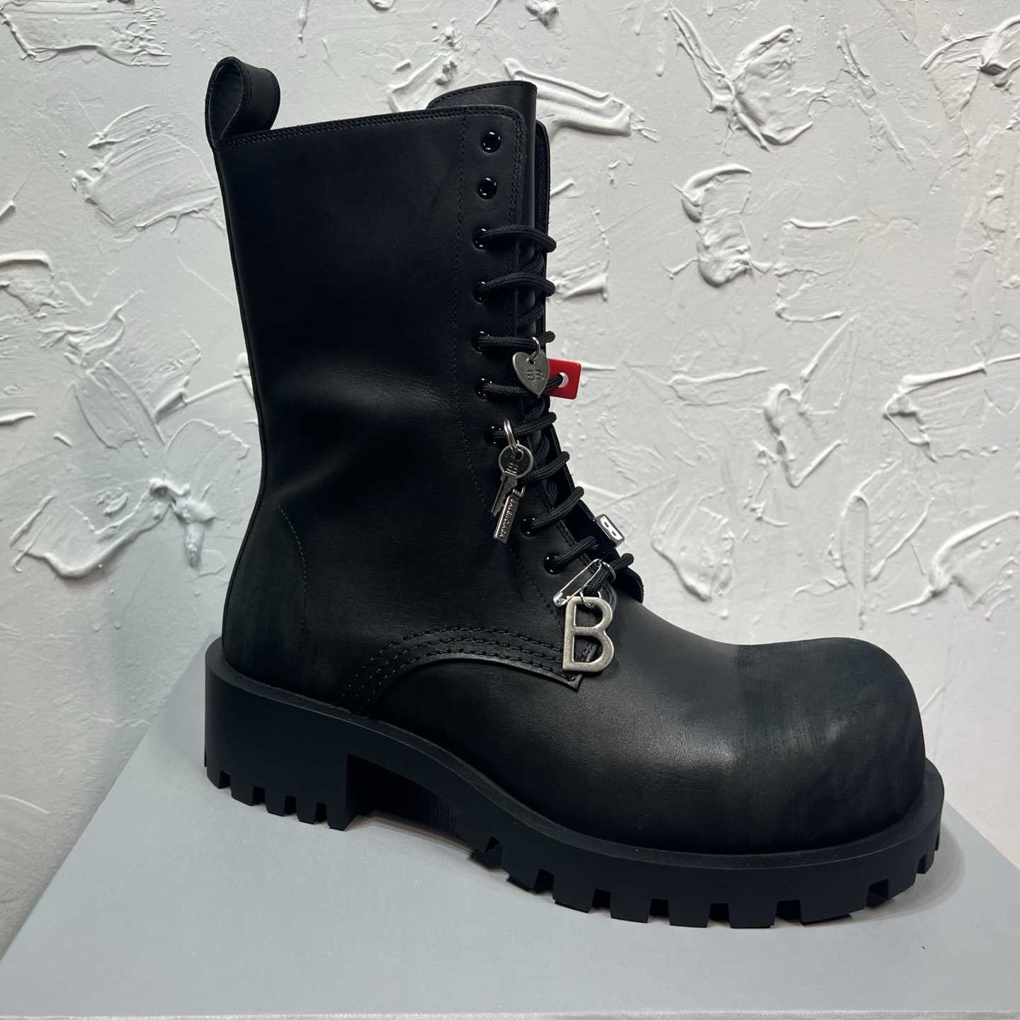 Balenciaga Hummer Lace-Up Bootie In Black - EUR FASHION