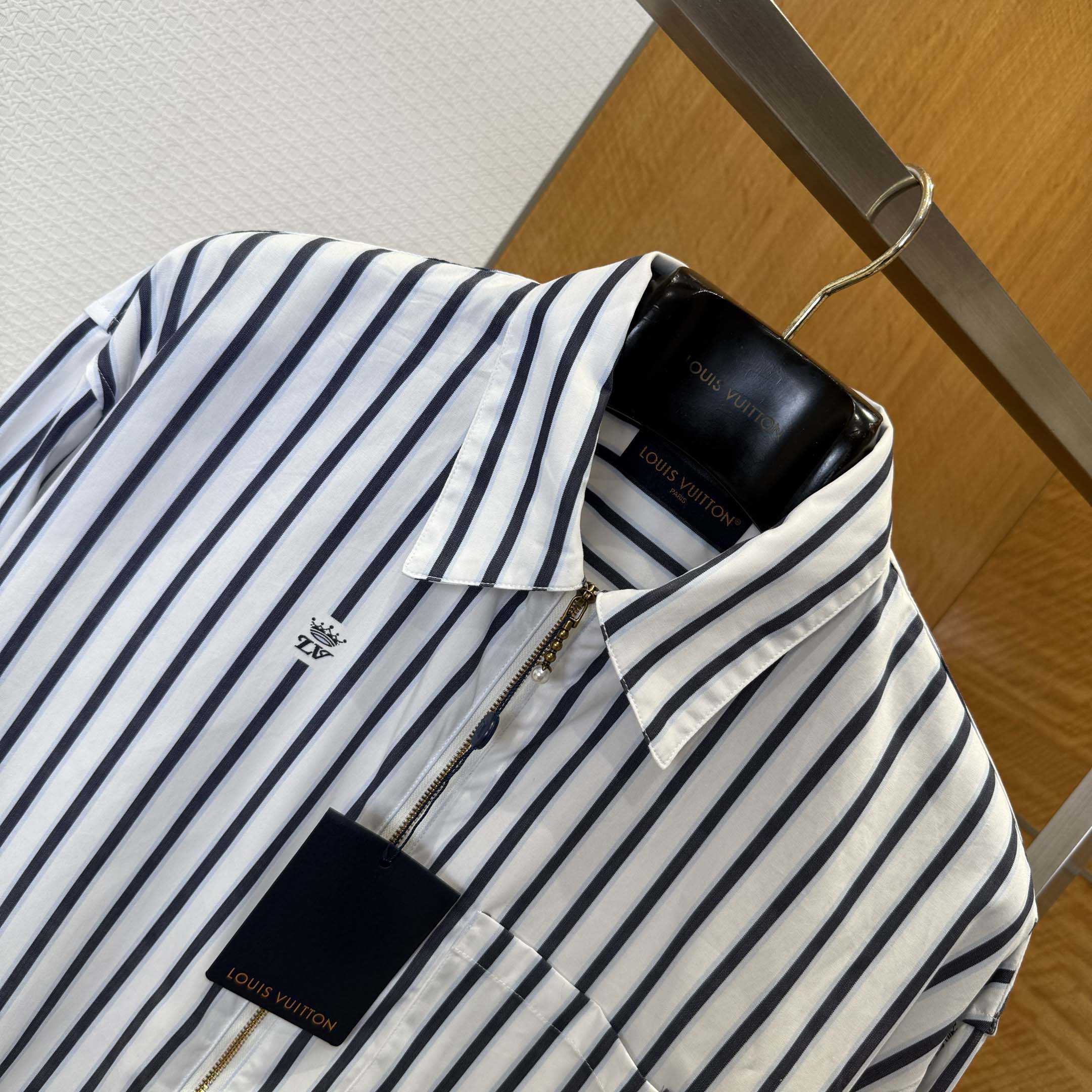 Louis Vuitton Long-Sleeved Zip-Up Shirt    1AIKA2 - EUR FASHION