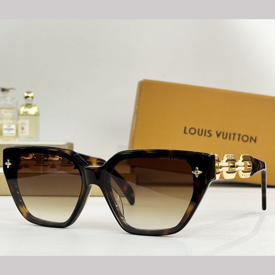 - EUR FASHION