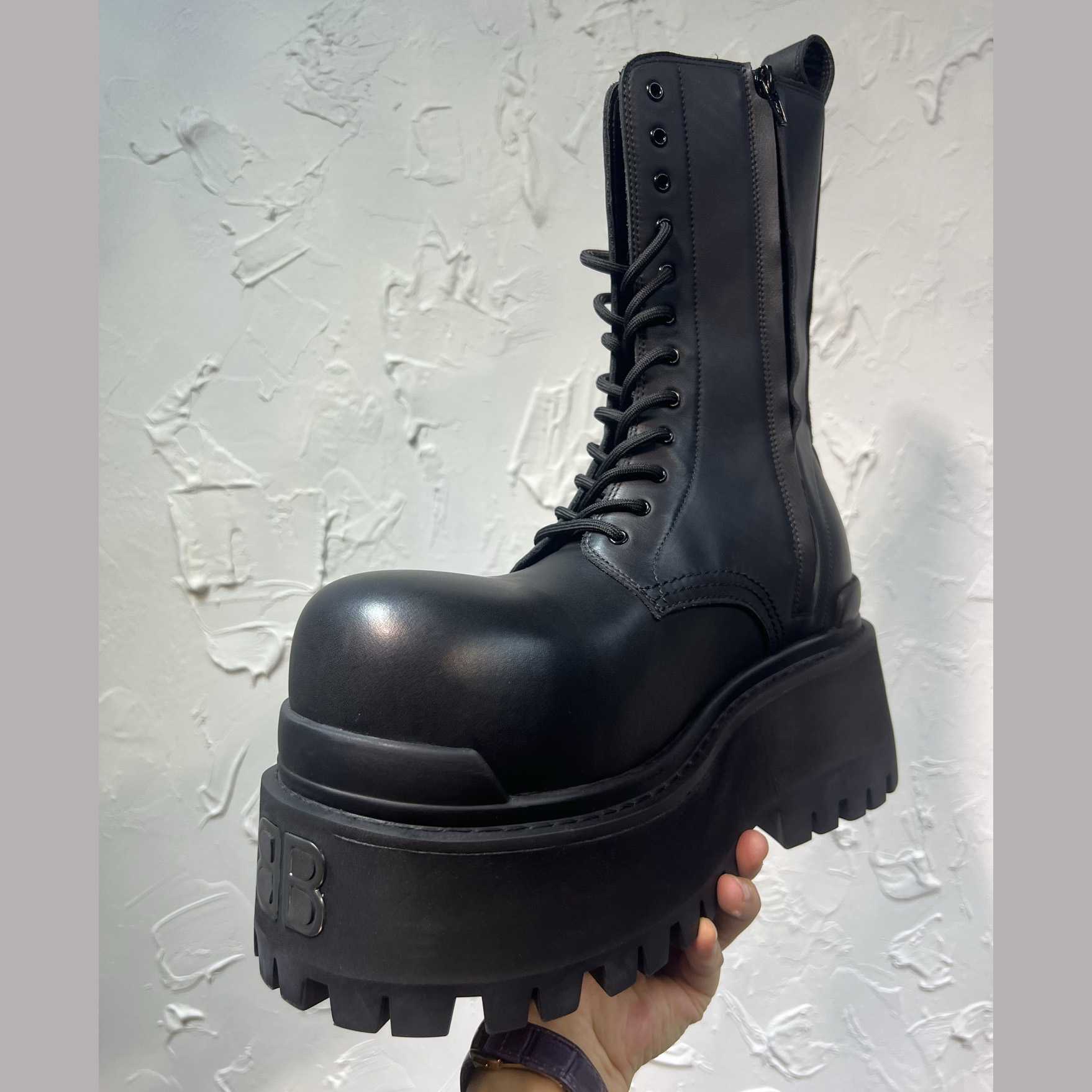Balenciaga Strike Platform Bootie In Black - EUR FASHION