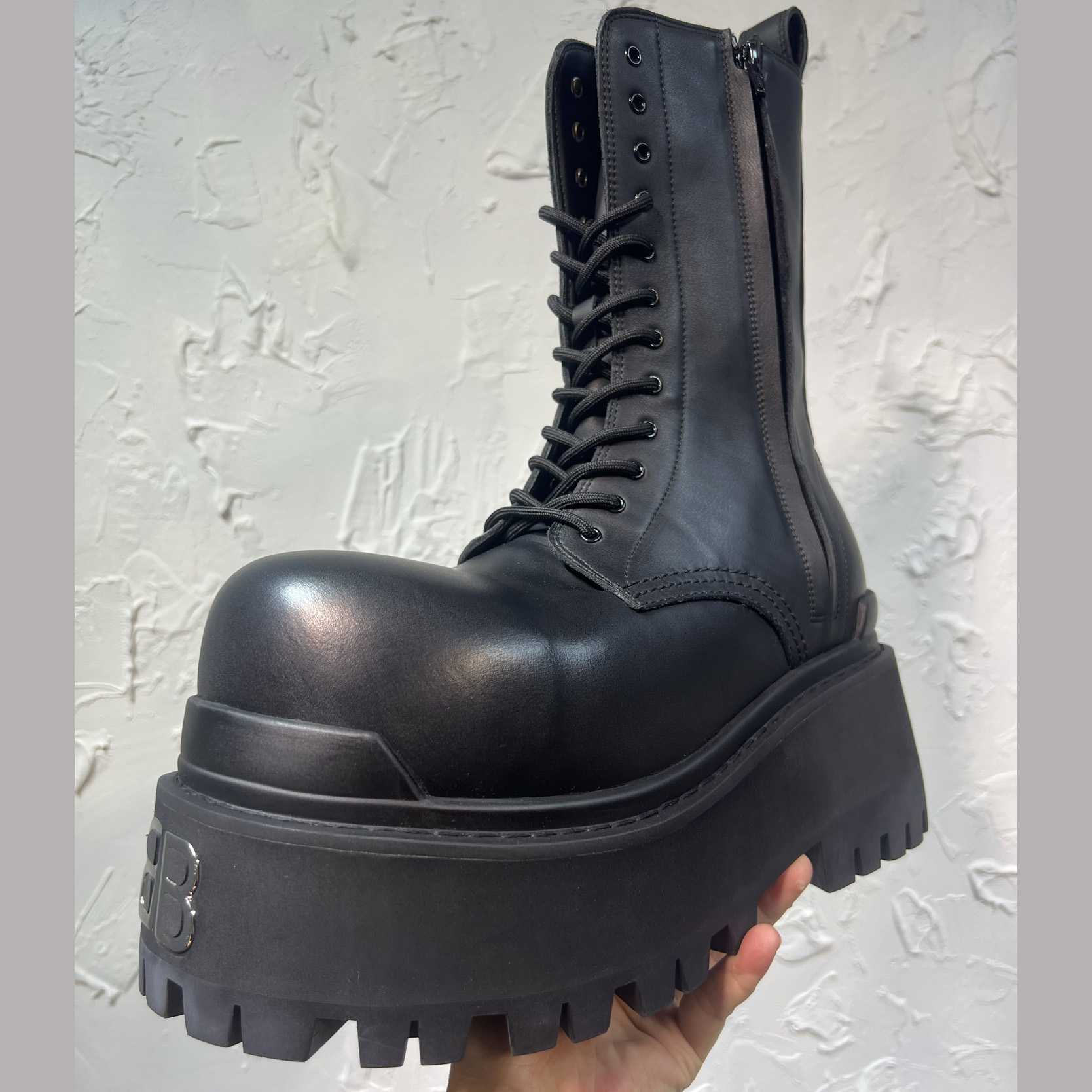Balenciaga Strike Platform Bootie In Black - EUR FASHION