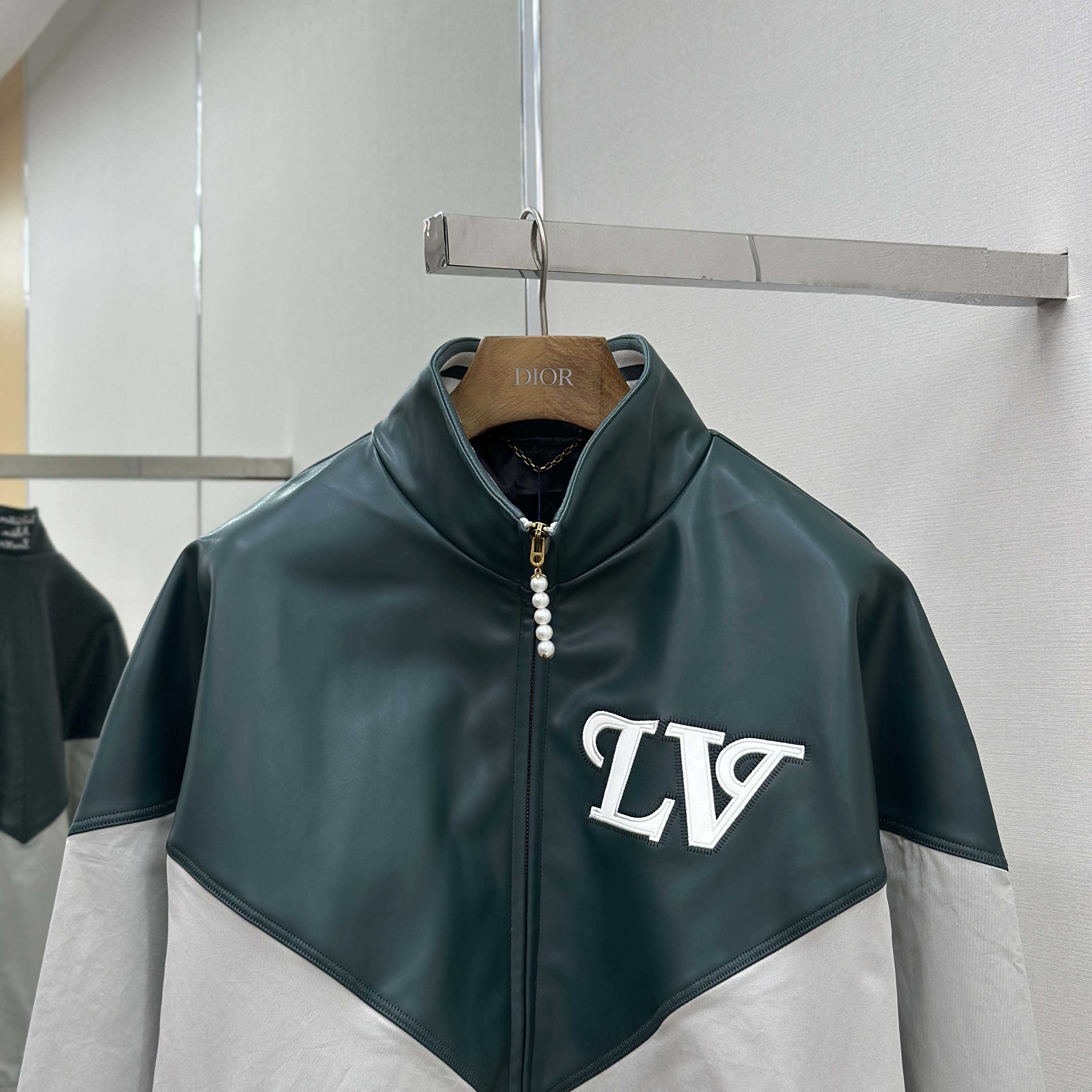 Louis Vuitton Graphic Leather Mix Tracktop   1AIJX2 - EUR FASHION