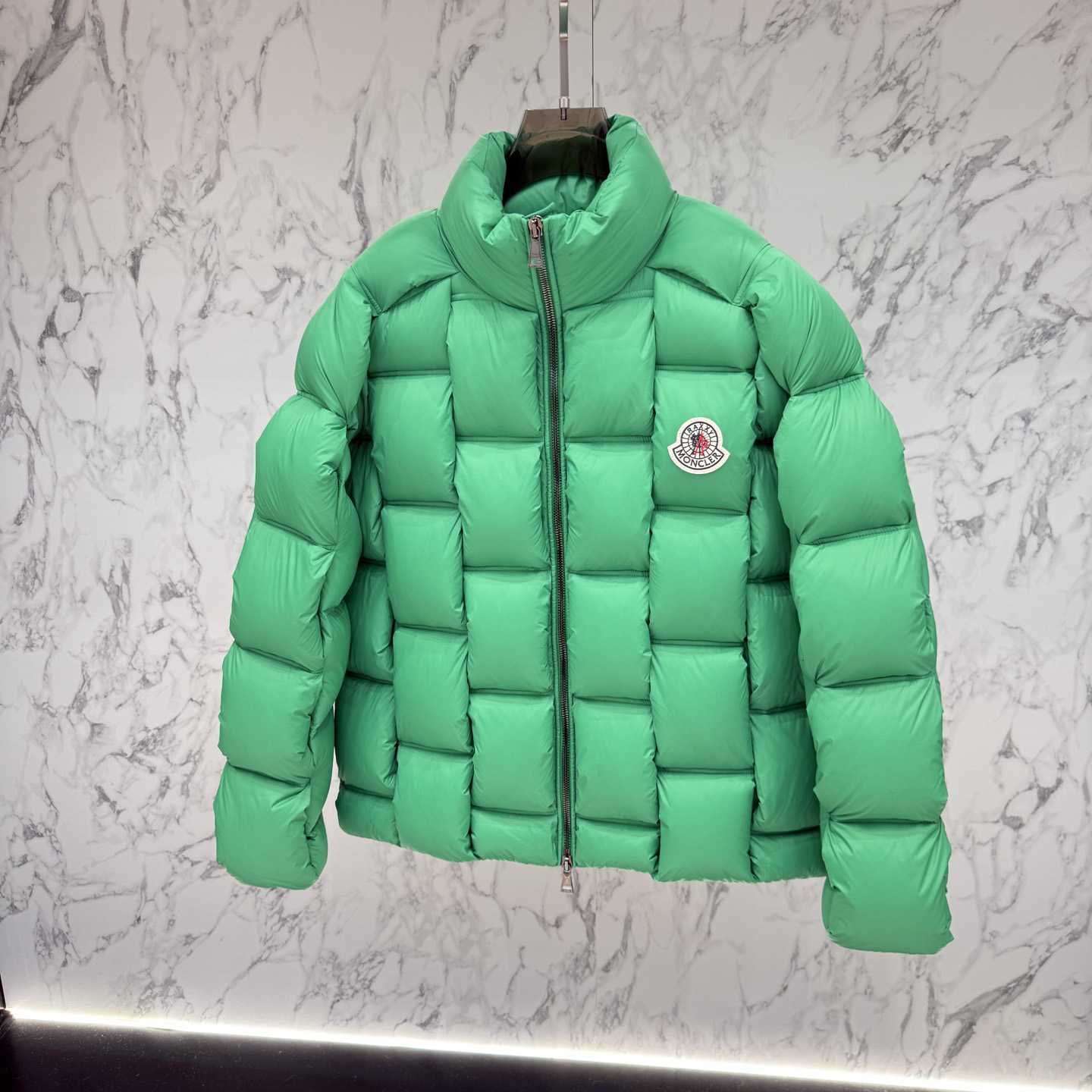 Moncler Short Down Jacket - EUR FASHION