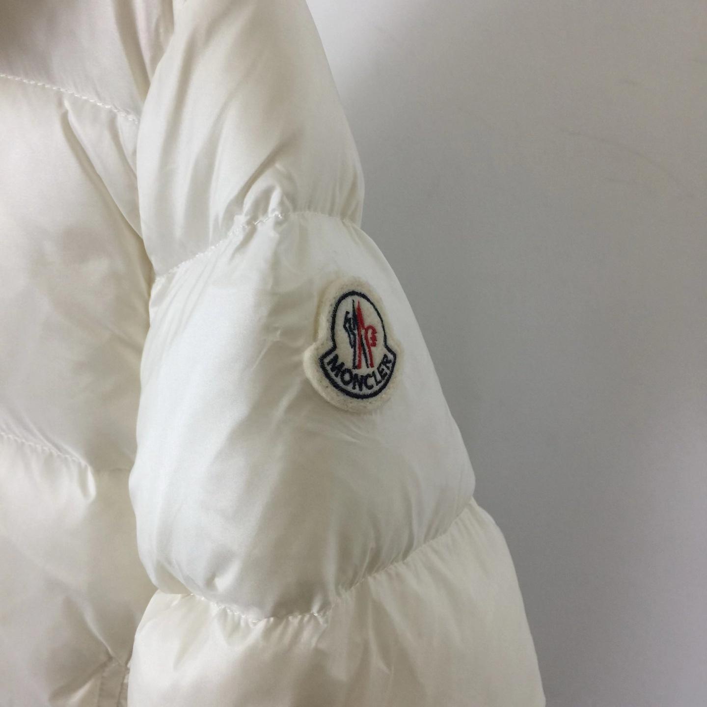 Moncler Boed Jacket - EUR FASHION