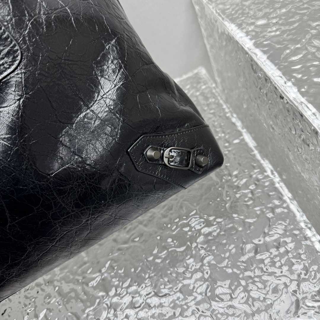 Balenciaga Le City Hobo Bag Medium In Black - EUR FASHION