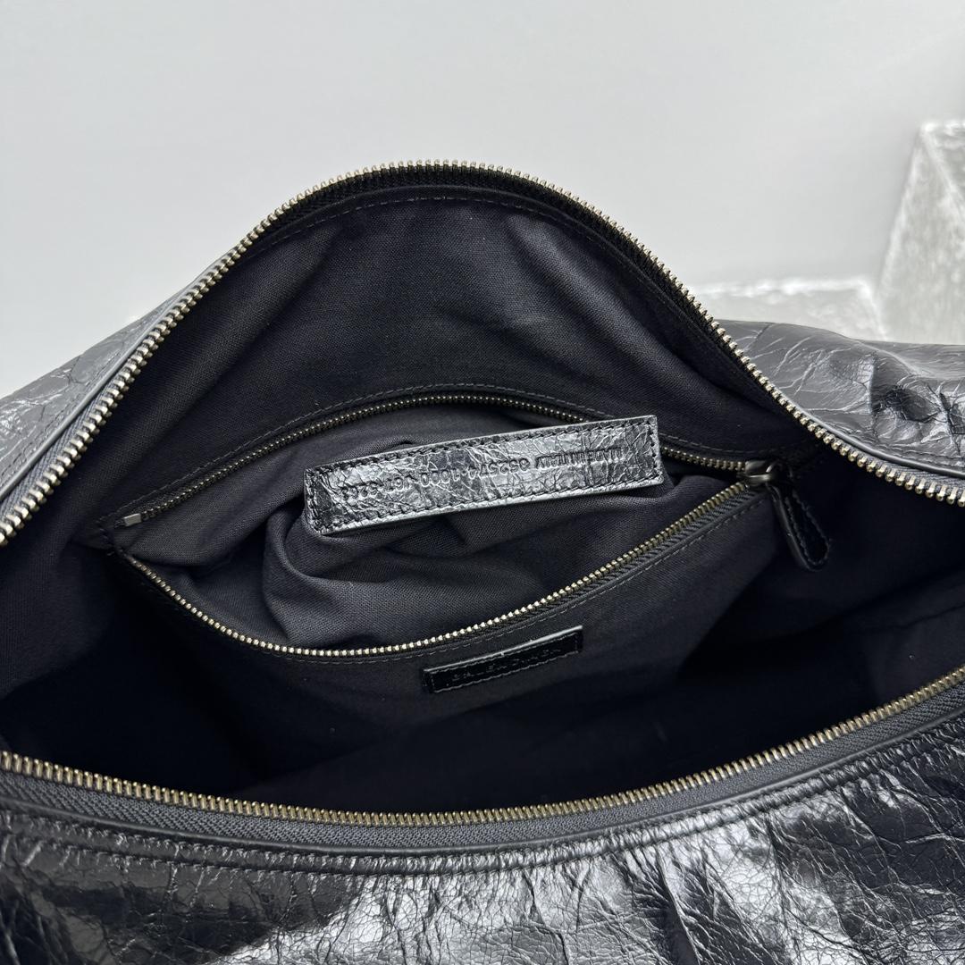 Balenciaga Le City Hobo Bag Medium In Black - EUR FASHION