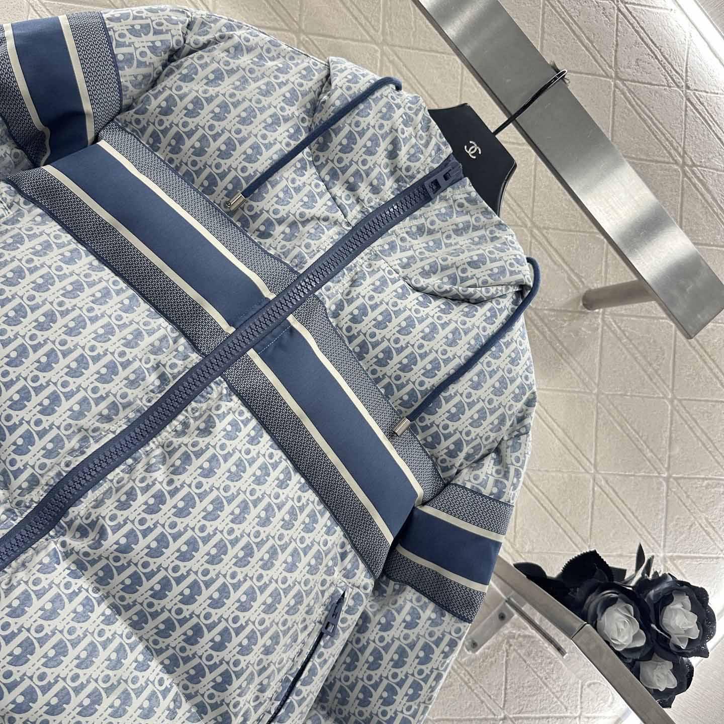 Dior DiorAlps Cropped Puffer Jacket with Hood  - EUR FASHION