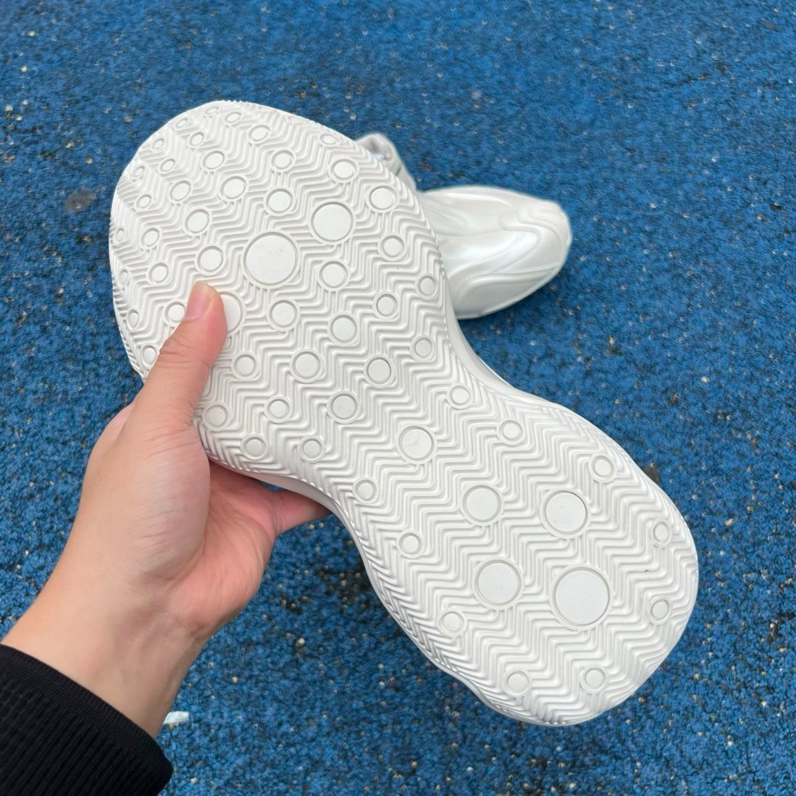 Balenciaga Basketball Sneaker In White  - EUR FASHION