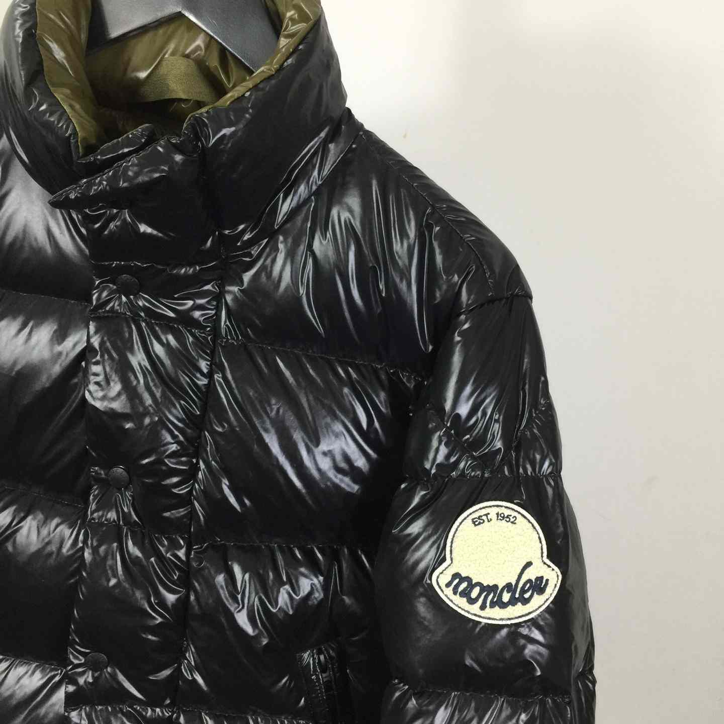 Moncler Black Tripiti Short Down Jacket - EUR FASHION