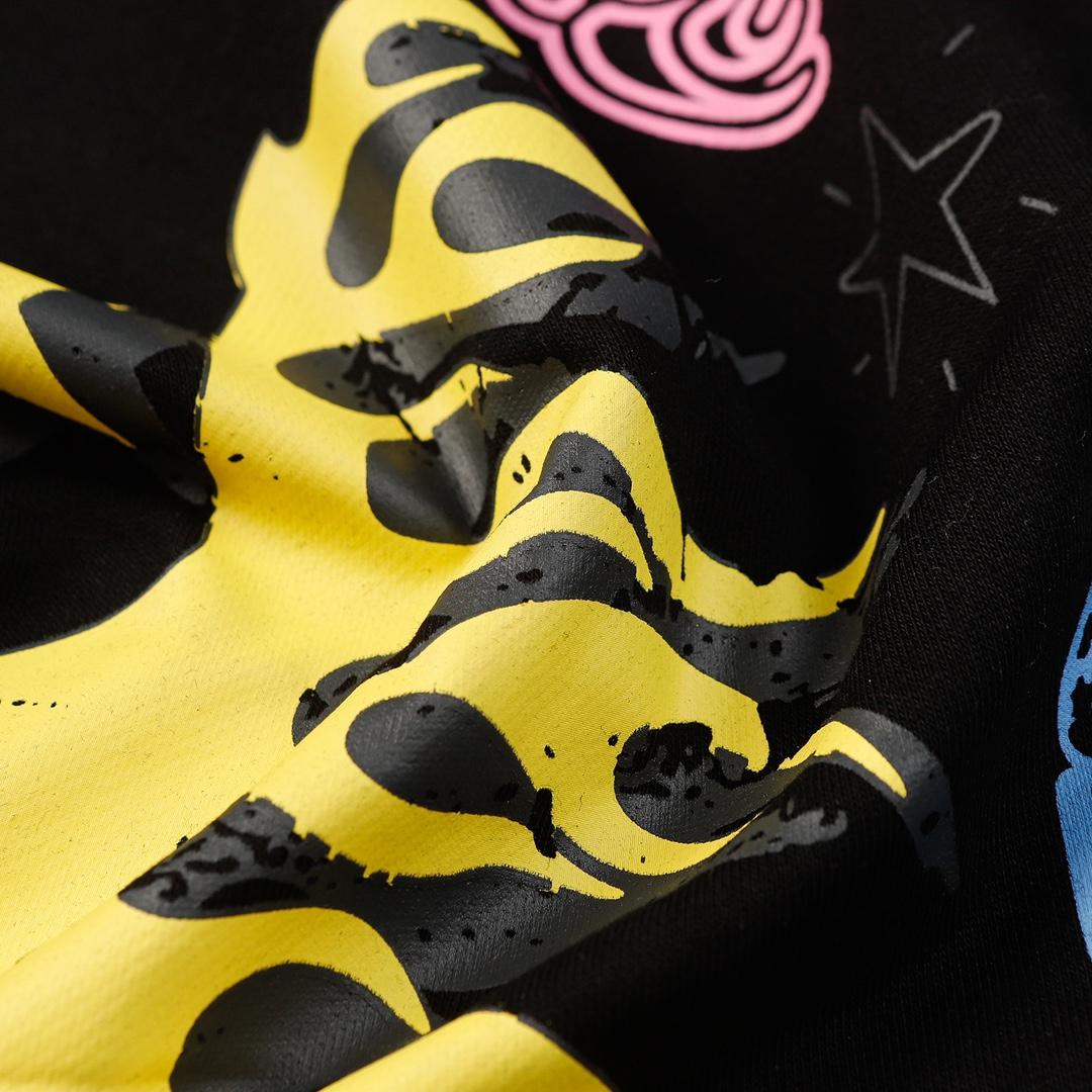 Hellstar Graphic Hoodie - EUR FASHION