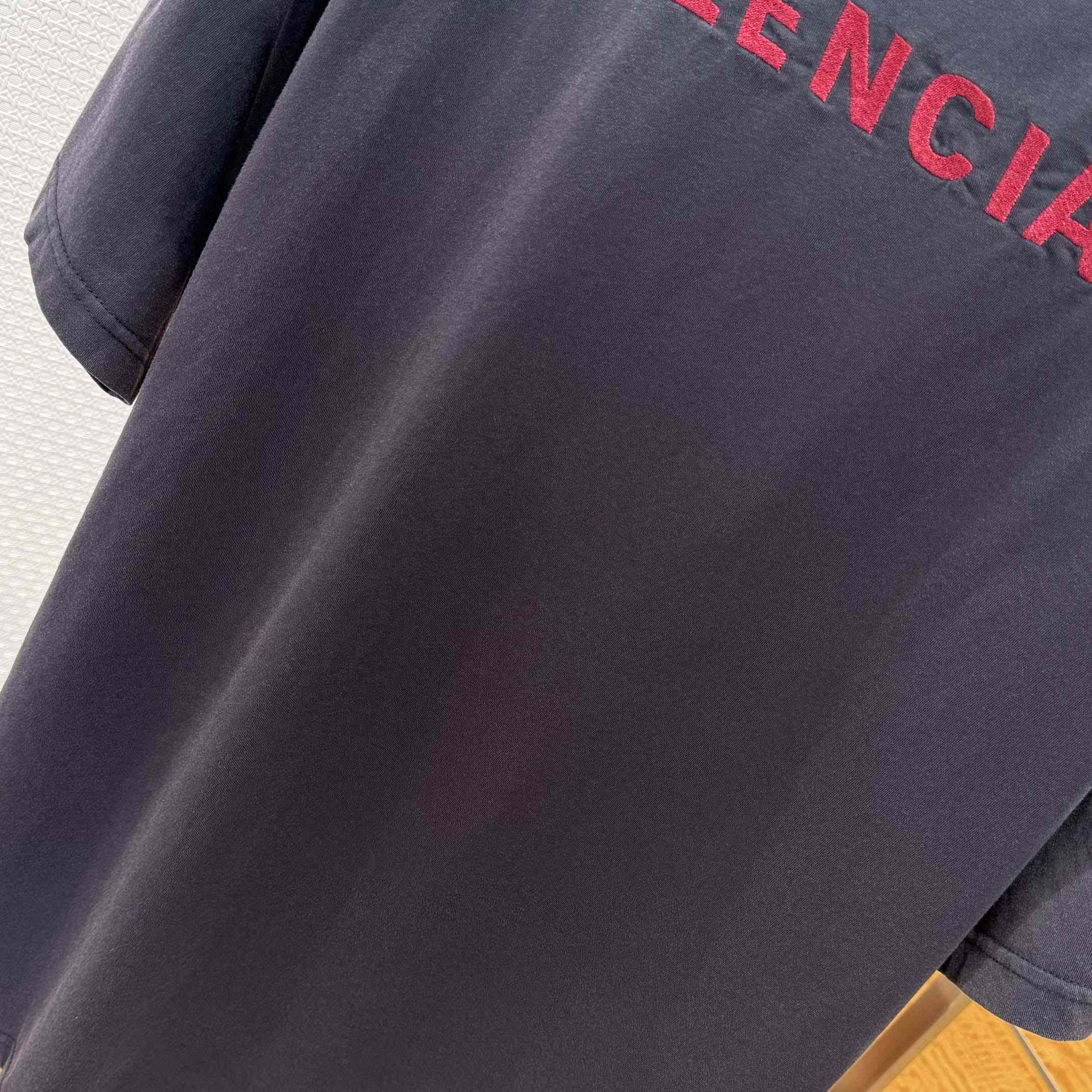 Balenciaga Back T-Shirt Medium Fit in Faded Black /Red - EUR FASHION