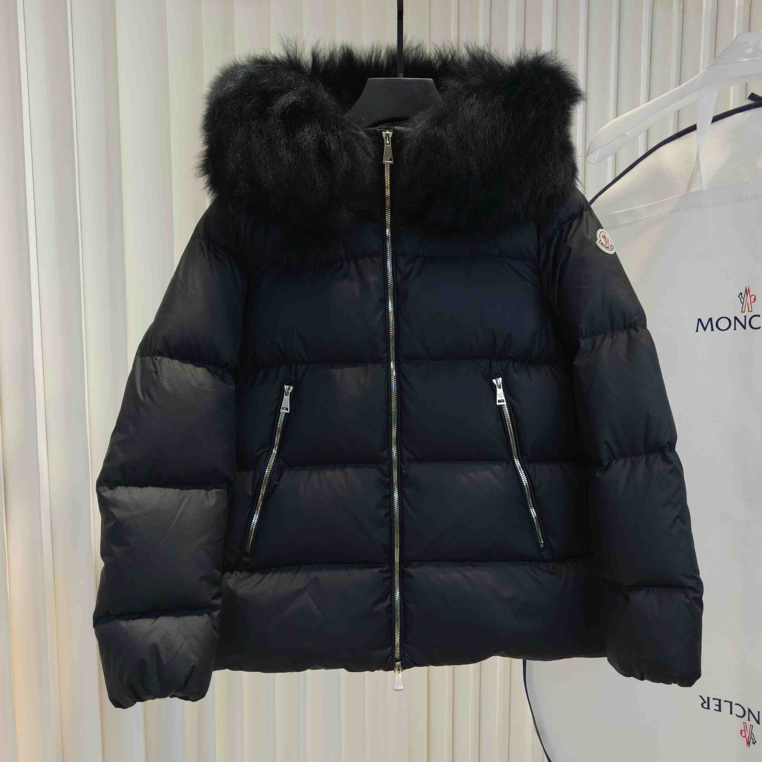 Moncler Laichefur Hooded Shearling-Trimmed Short Down Jacket - EUR FASHION