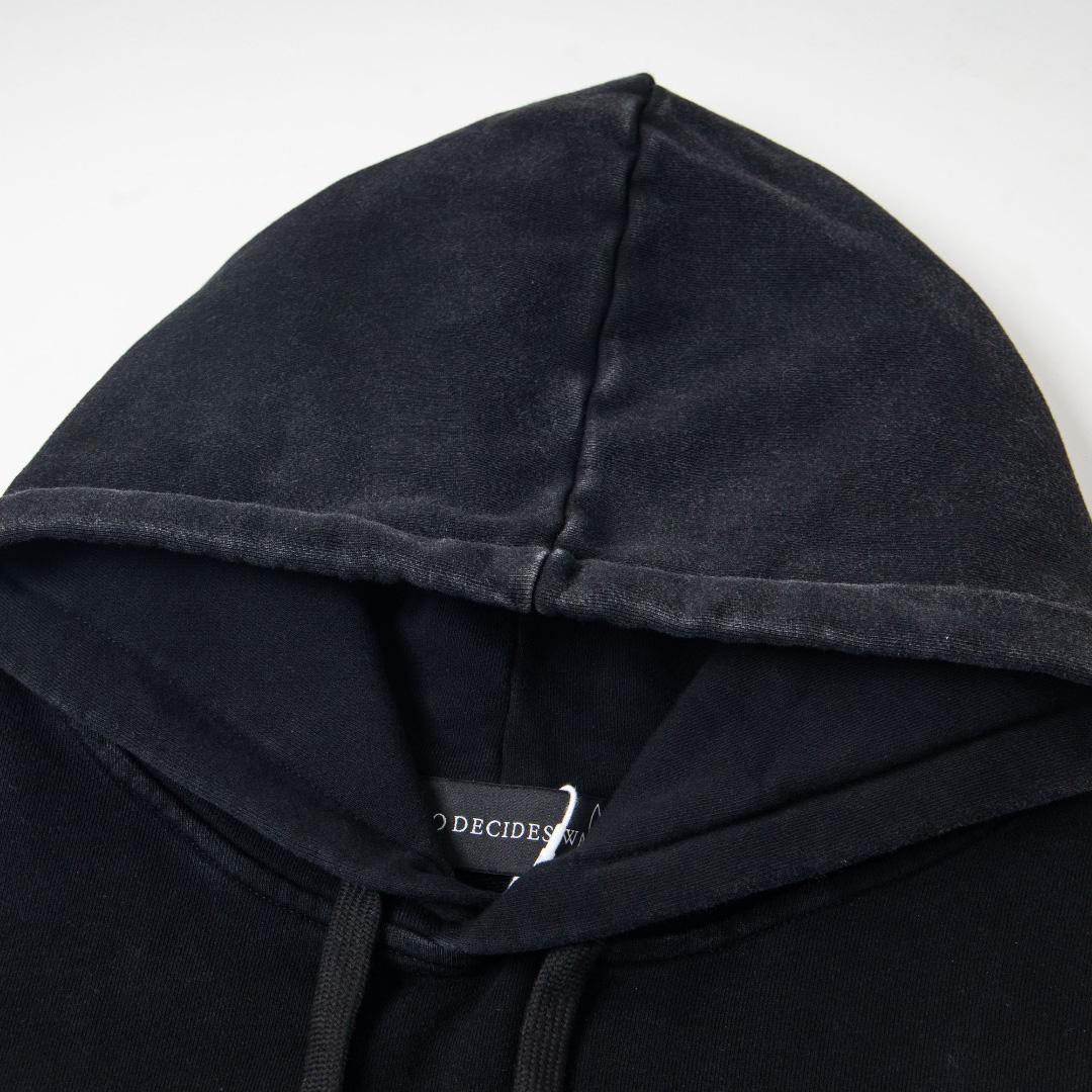 Who Decides War Hooded Pullover - EUR FASHION