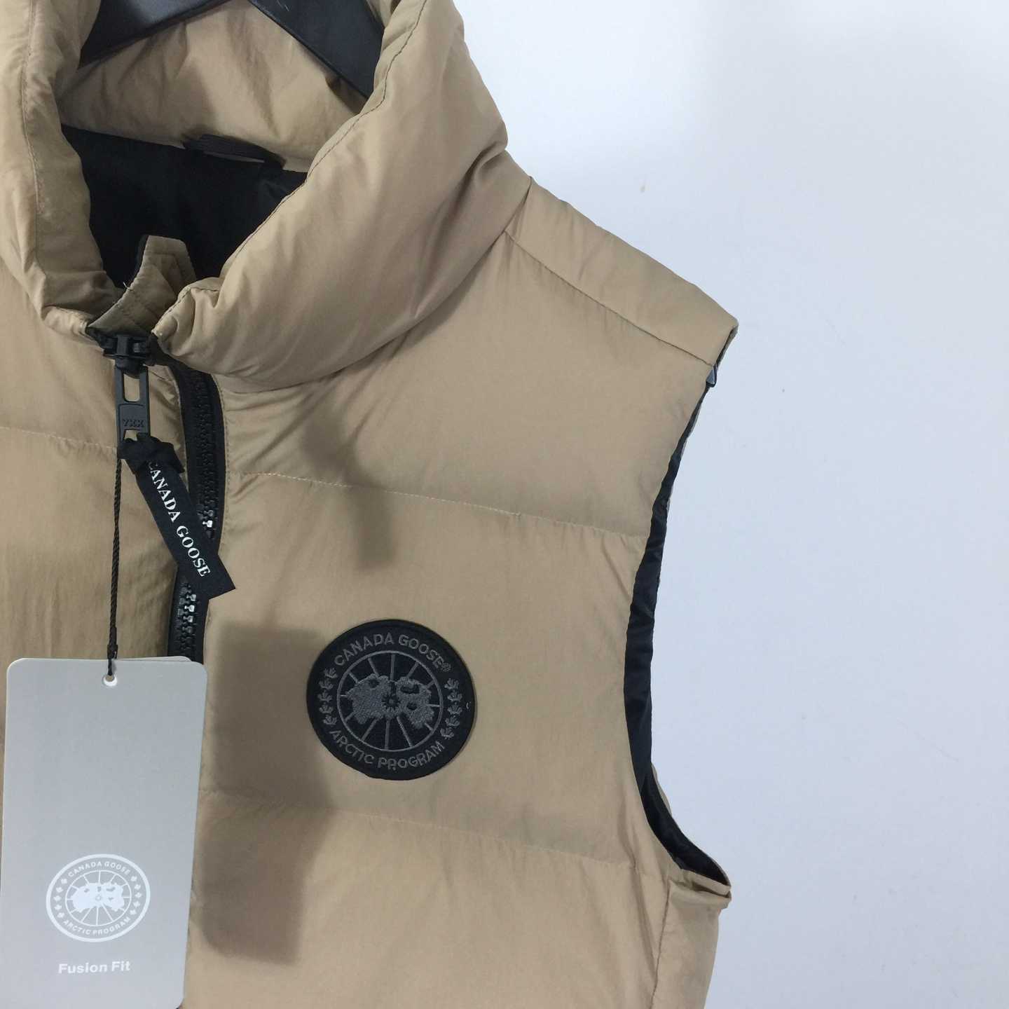 Canada Goose Lawrence Puffer Vest Black Label - EUR FASHION