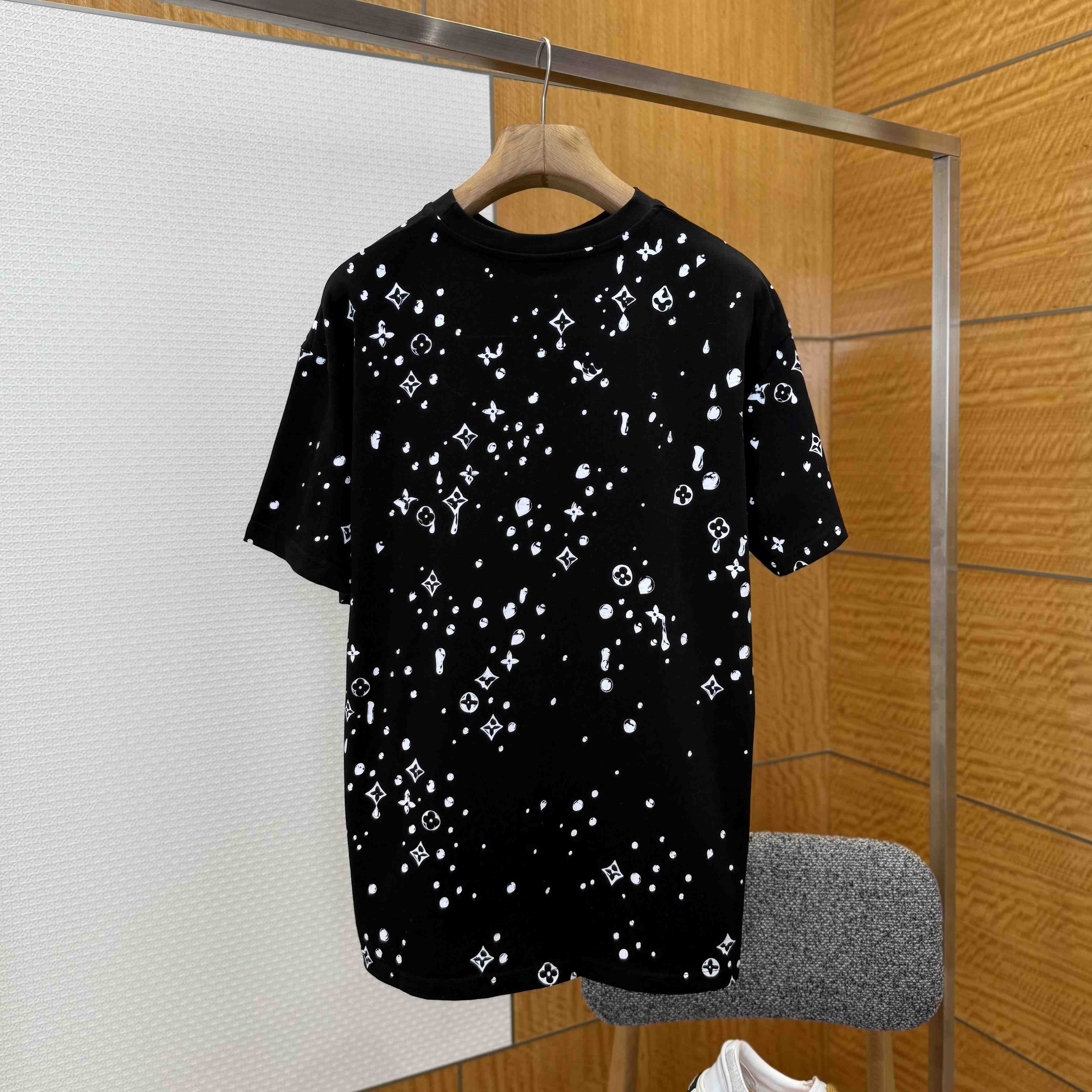 Louis Vuitton Monogram Short-Sleeved T-Shirt   1AJCBF - EUR FASHION