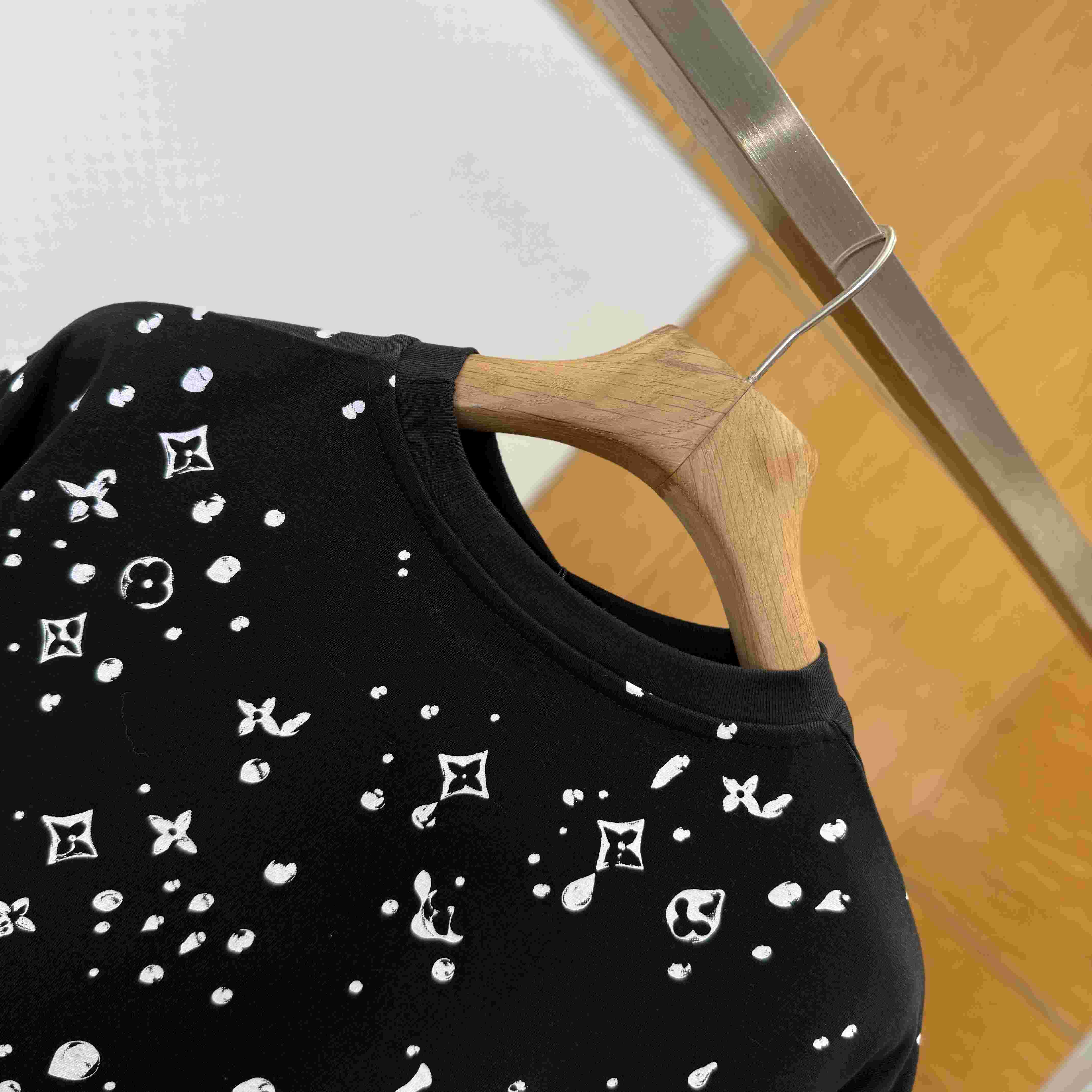 Louis Vuitton Monogram Short-Sleeved T-Shirt   1AJCBF - EUR FASHION