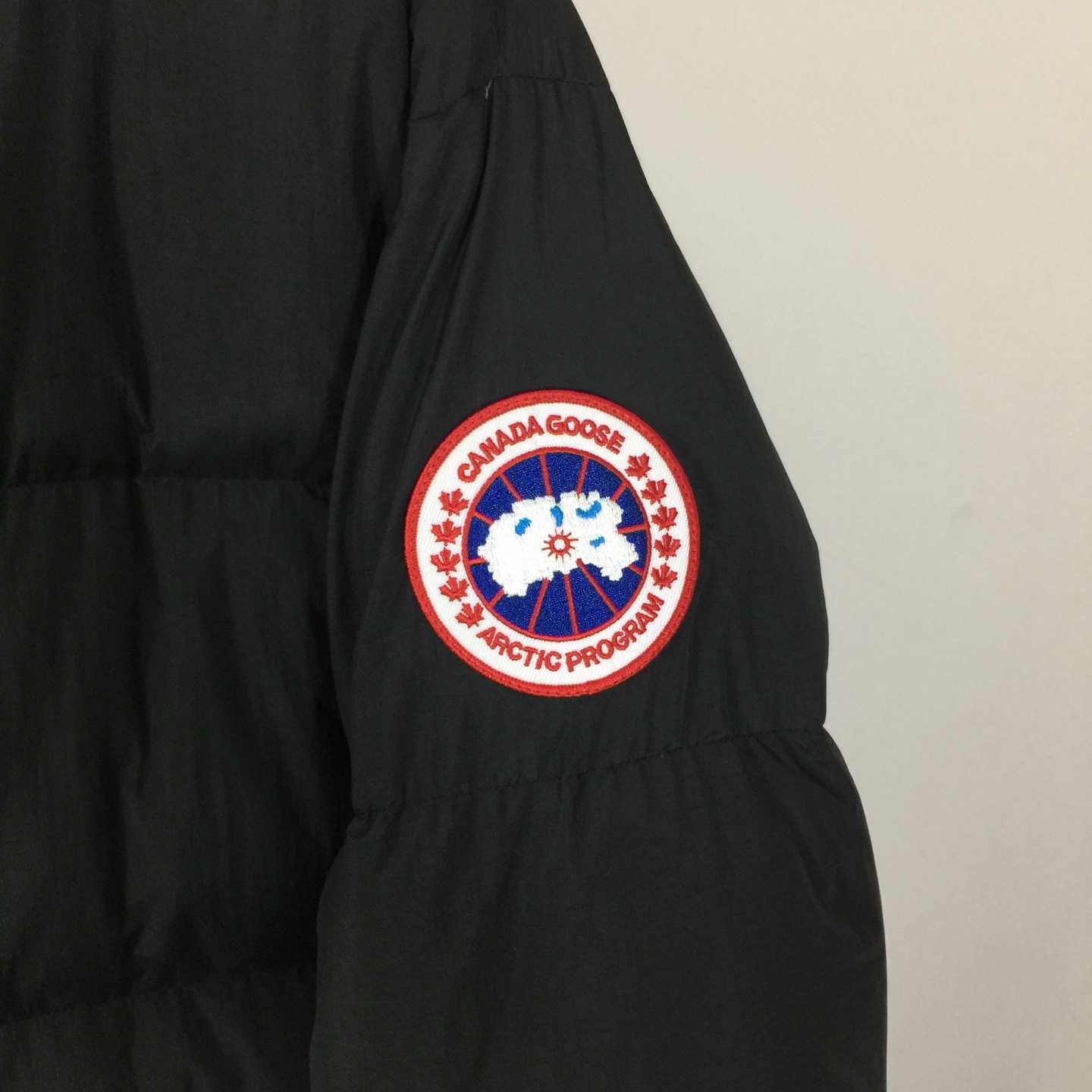 Canada Goose Long Down Jacket - EUR FASHION