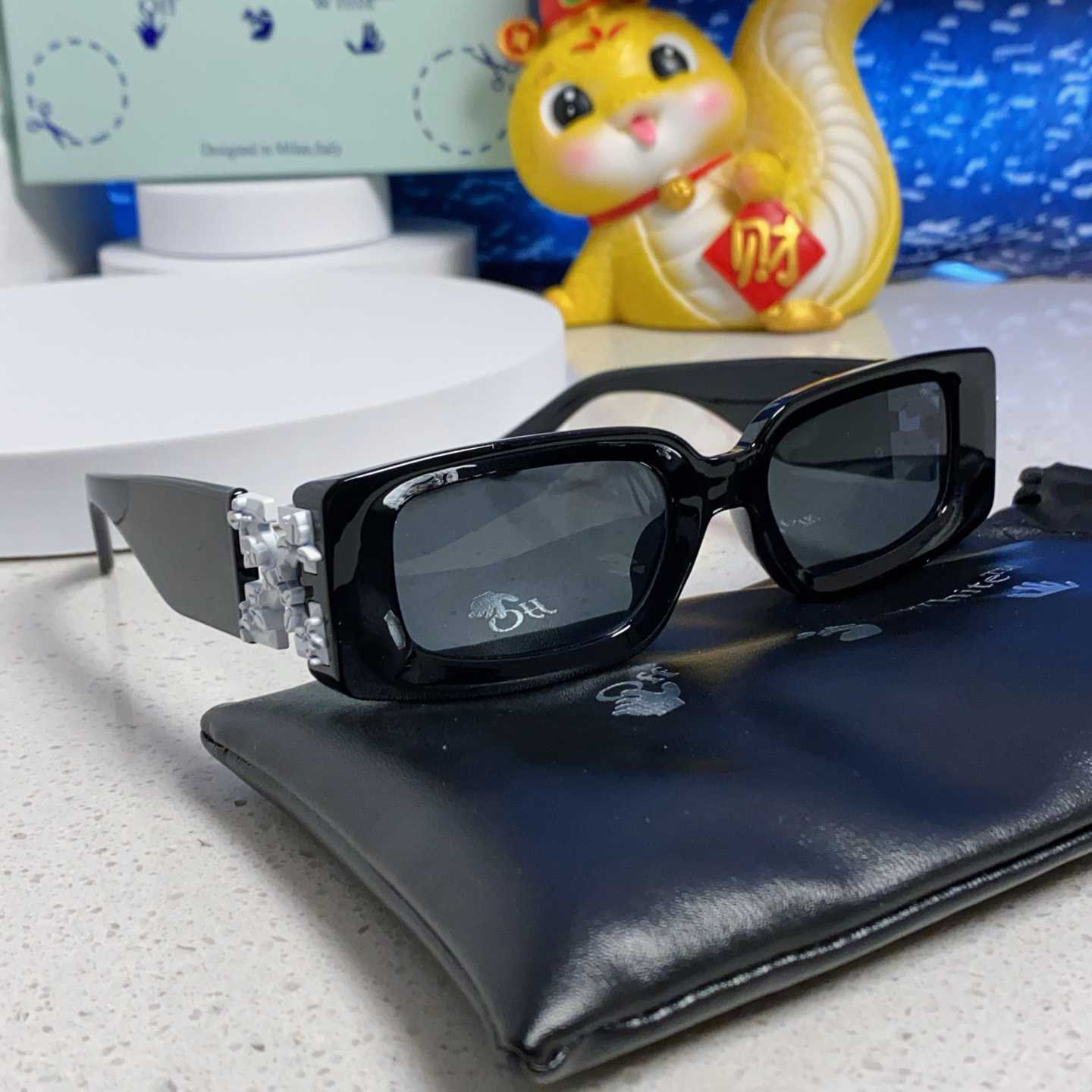 Off White Sunglasses    - EUR FASHION