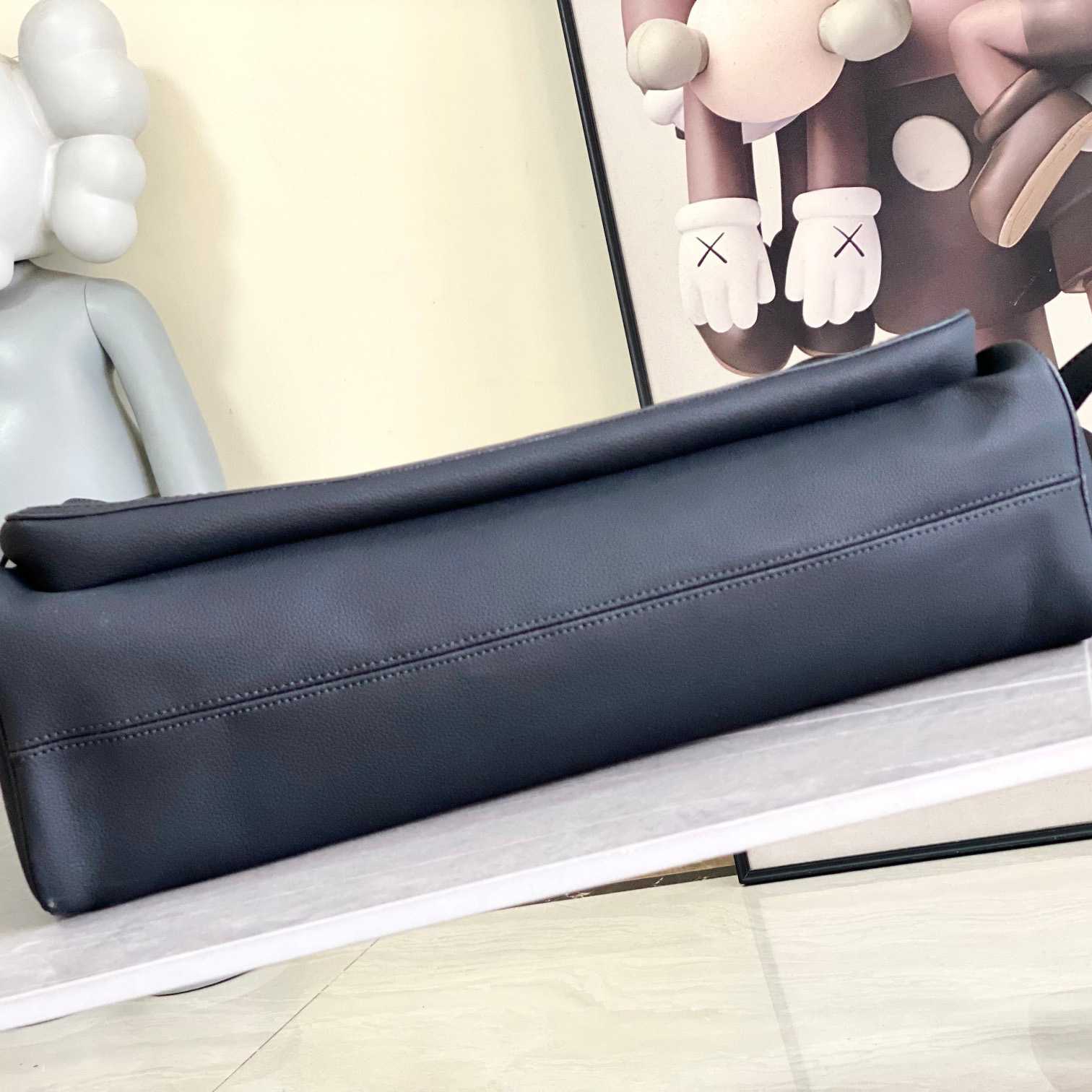 Louis Vuitton Weekender Bag   M26075 - EUR FASHION