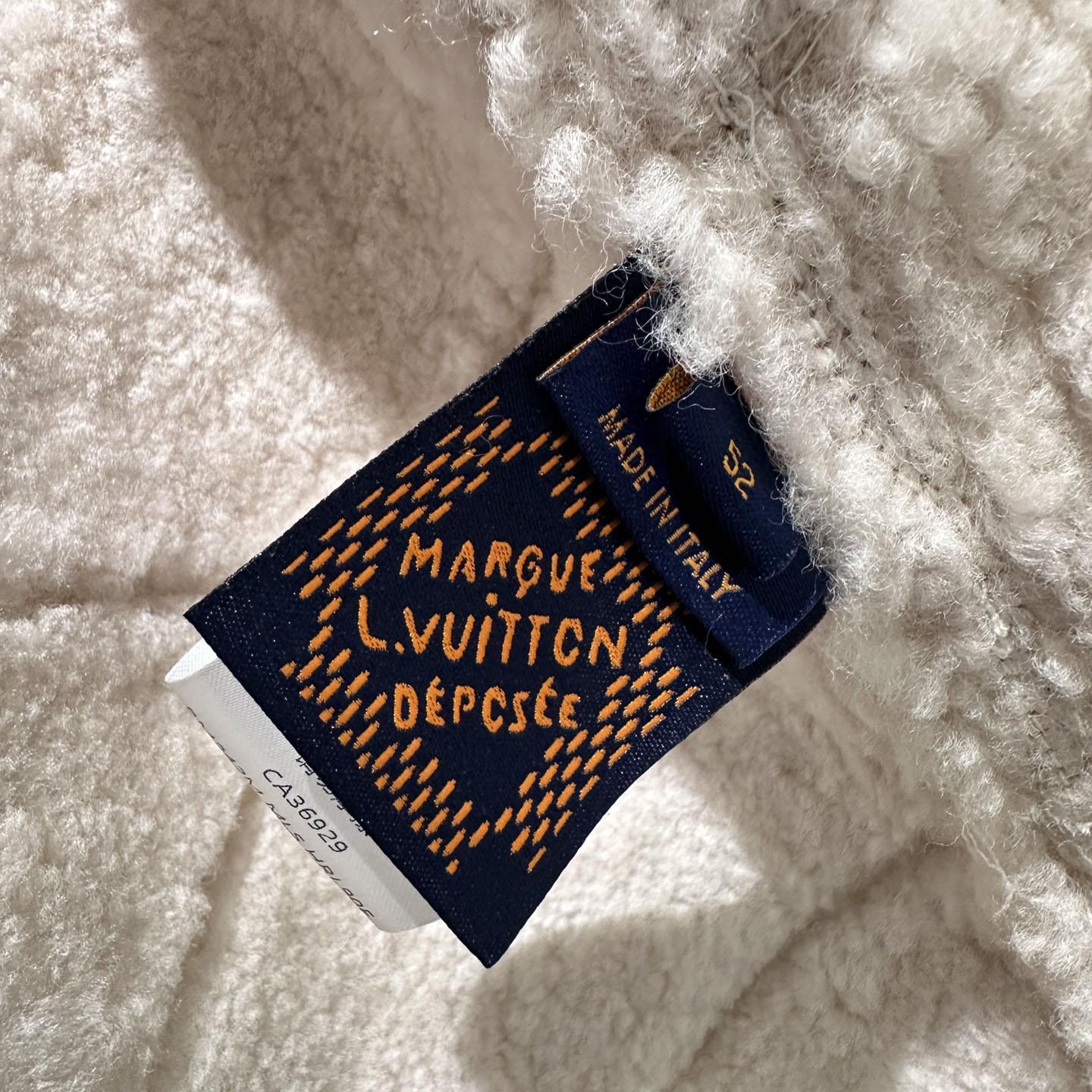 Louis Vuitton Embroidered Shearling Workwear Blouson   1AFXIP - EUR FASHION