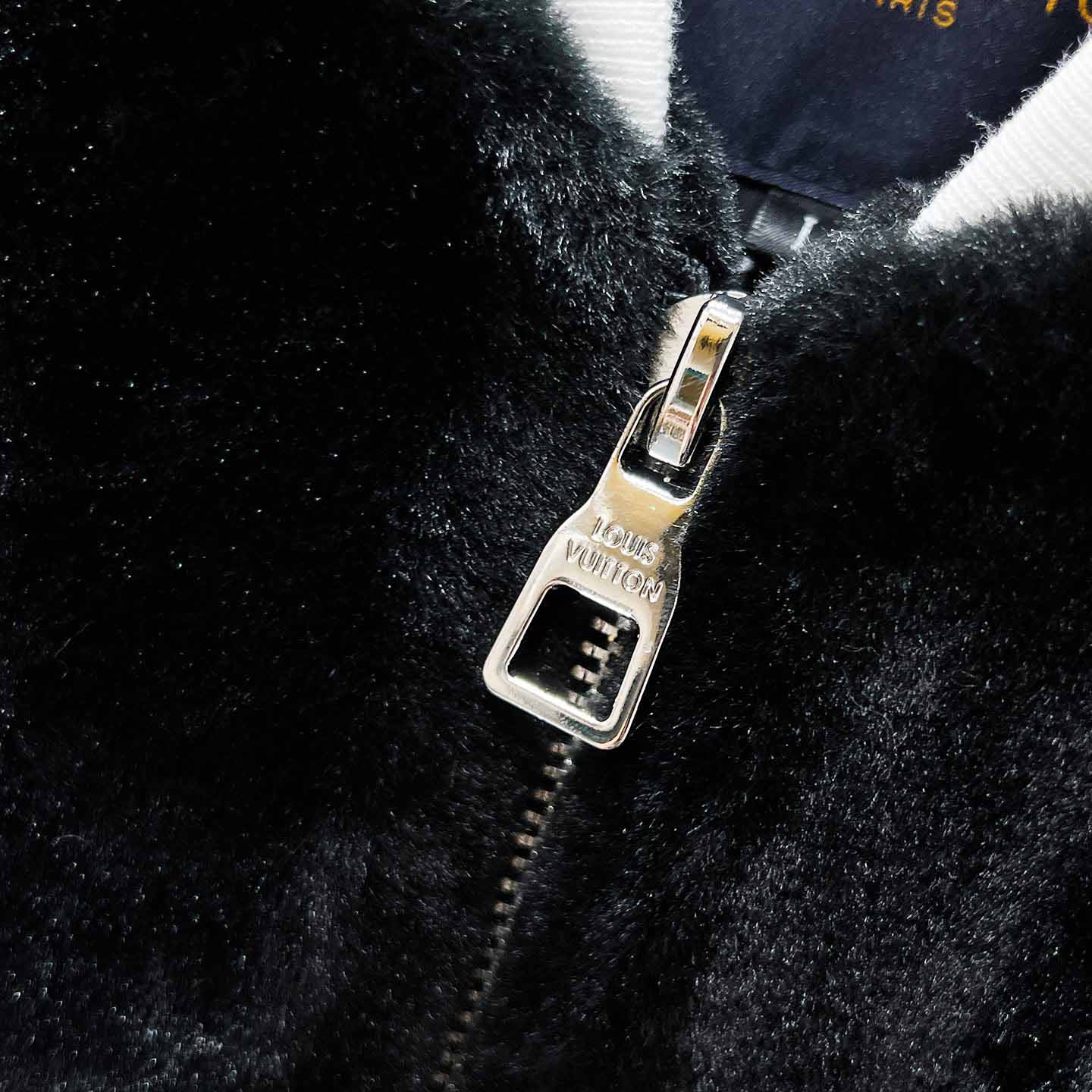 Louis Vuitton Mink Bomber  - EUR FASHION